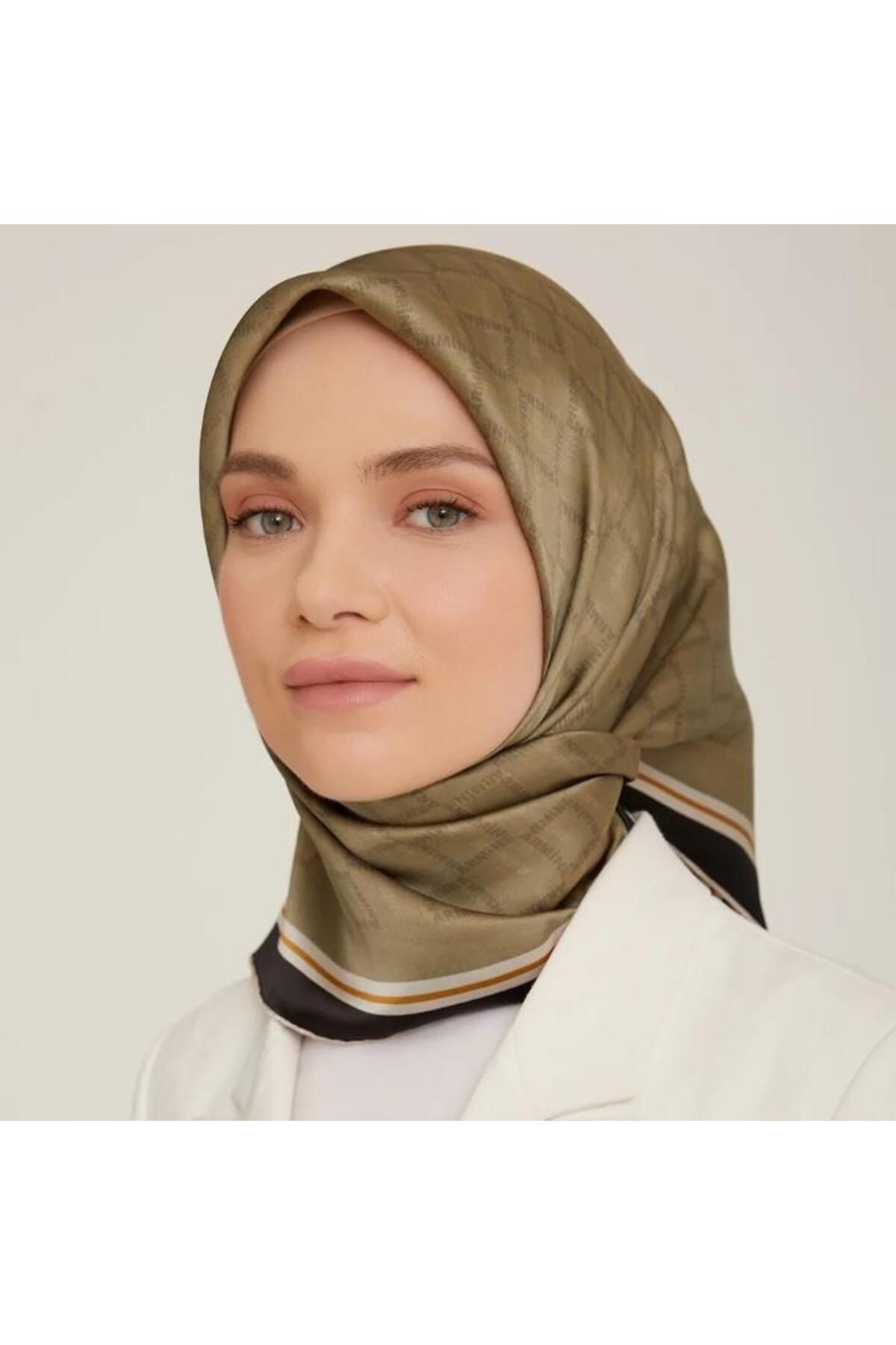 Armine E22KA8832D0436 Dj Saf İpek Eşarp 8832D (T) Nostalji