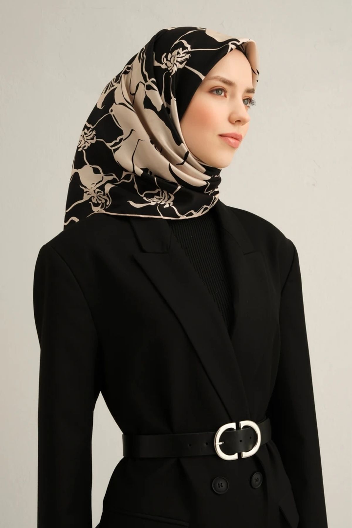 Armine Sura İpek Eşarp 9344DS Çiçekli Desen Siyah-Nohut Beji-39