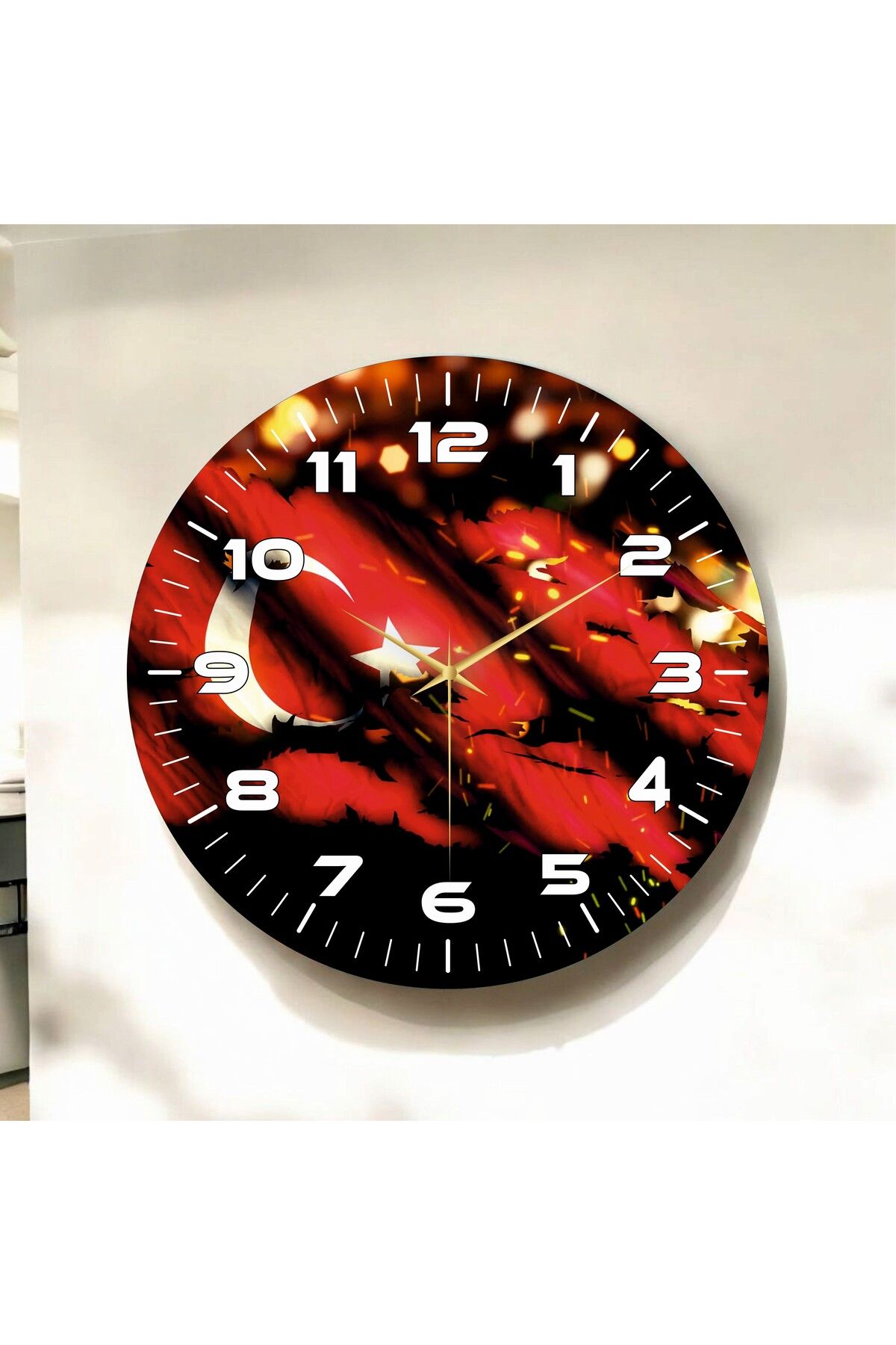 AA Shop Siyah Kırmızı Renkli Baskı Türk Bayrağı Desenli Sayılı Hediyelik Ahşap Sessiz Duvar Saati 50cm