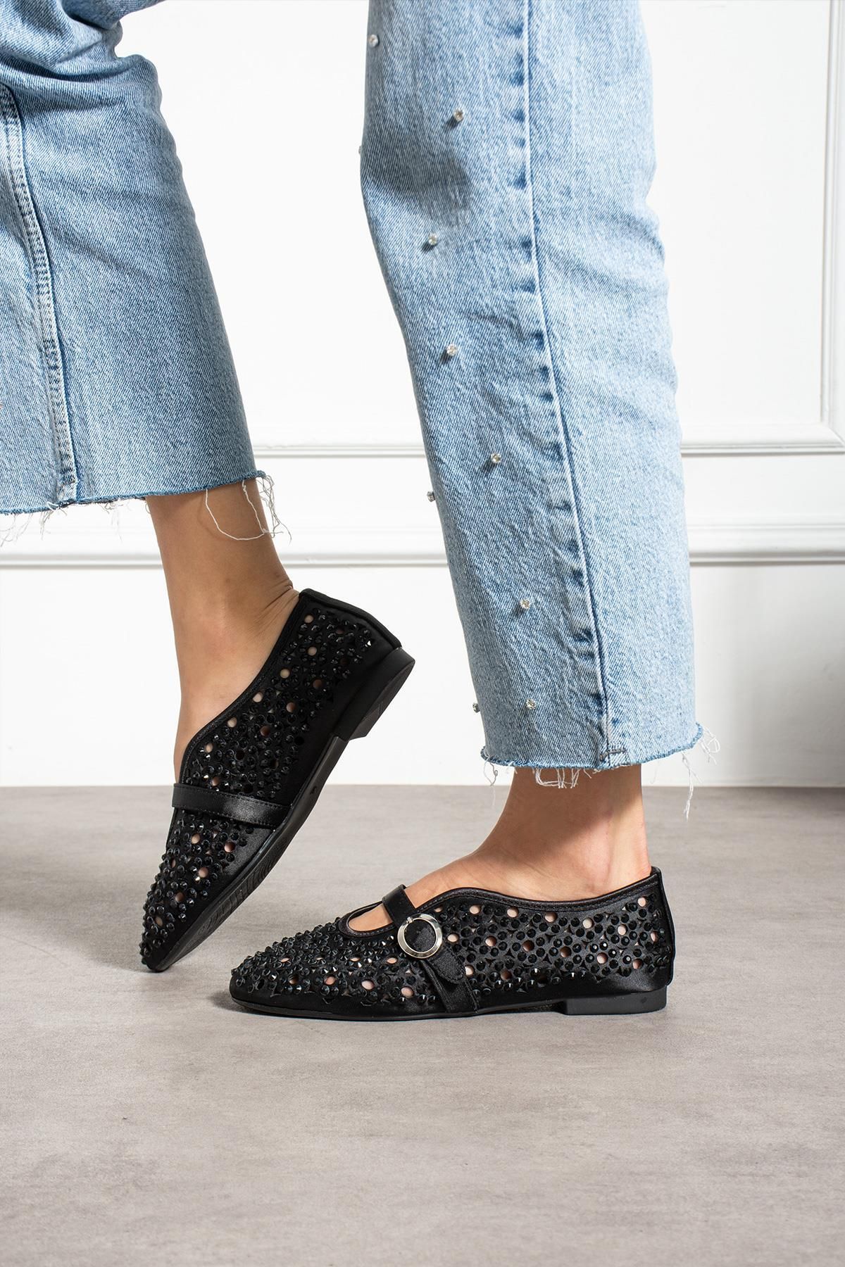 ShoeTek Kewin Kadın Babet Önden Bantlı Full Taşlı Siyah