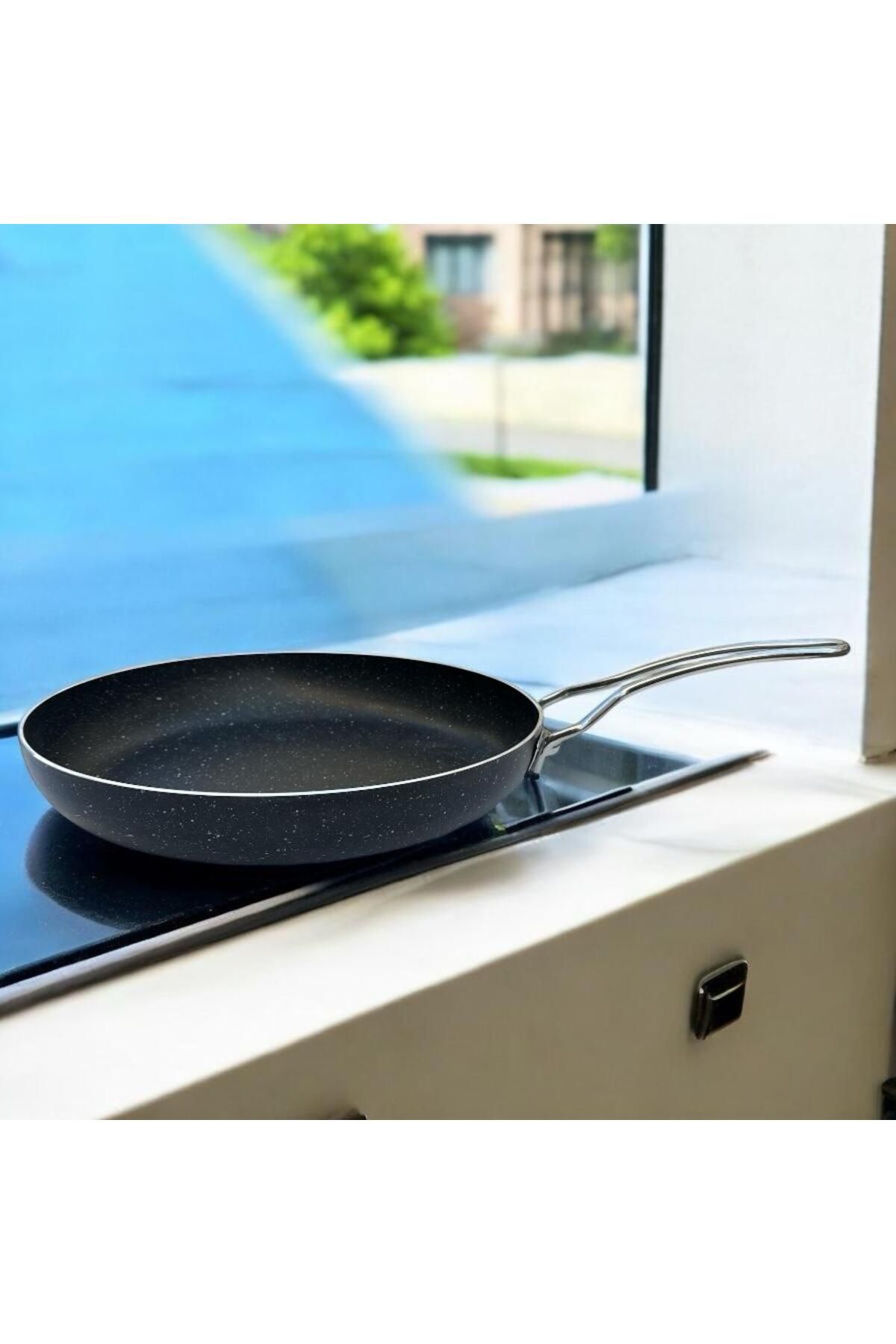Peramari Tuna House Granit Kapaksız Tava 26 cm Siyah