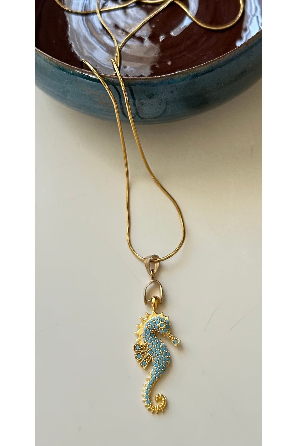 NapaDesignArt Kadın Paslanmaz Çelik Gold Zincir Yazlık Denizatı Kolye