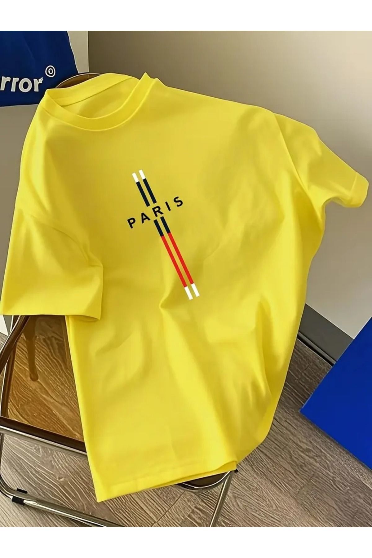 Sweetline Sarı Oversize Tişört – Paris Yazılı Şerit Detaylı Unisex Model