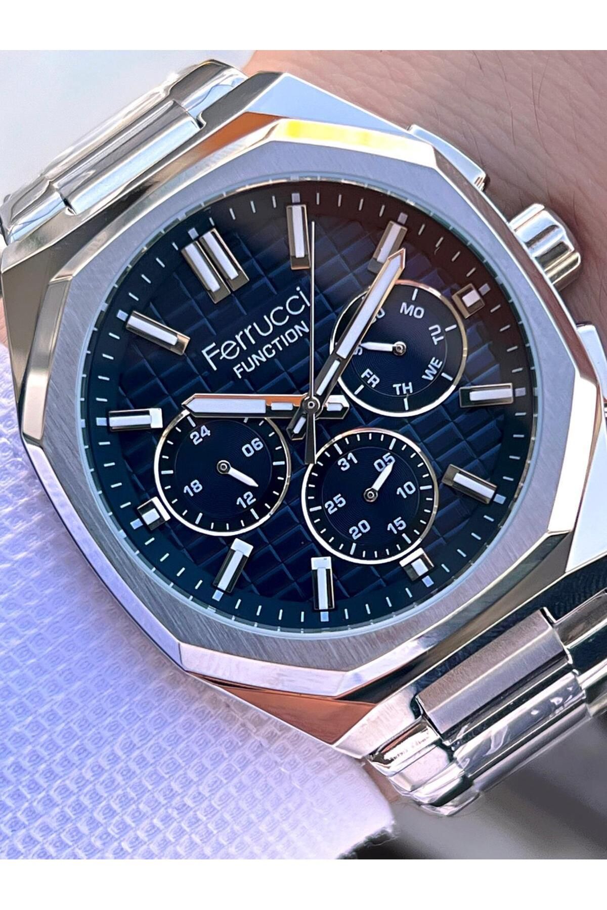 Ferrucci 2 Yıl Garantili Çelik Kordon İç Kadran Özellikleri Aktif 3 Atm Erkek Kol Saati EF.03372.05