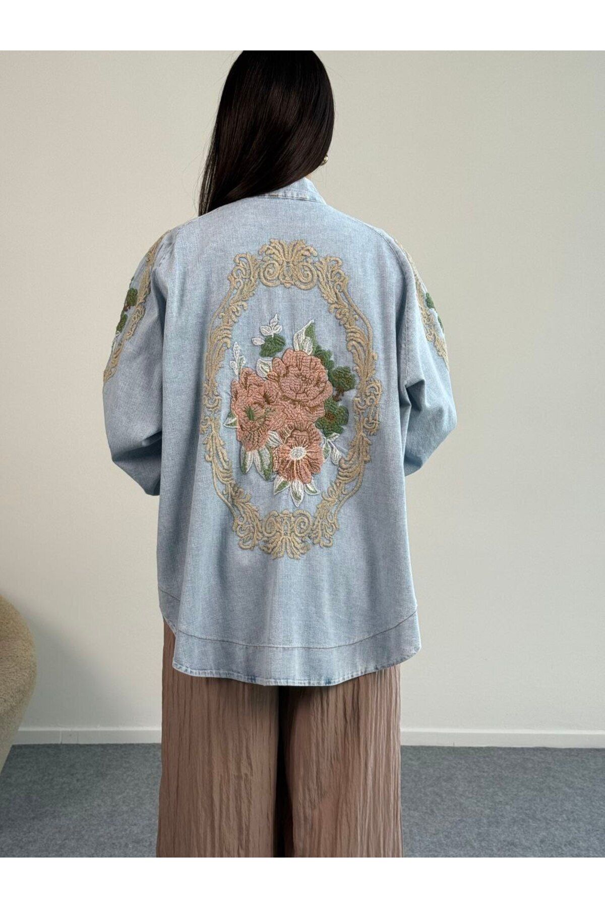 PİNK FLY Nakış Detaylı Oversize Denim Ceket