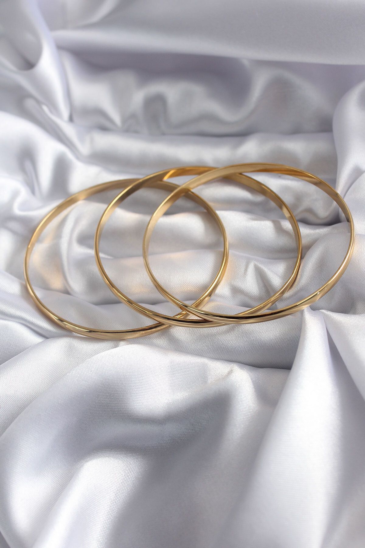 Avantaj Kapıda ® 316L Çelik Gold Renk Ajda Model 65 mm Kadın Bileklik