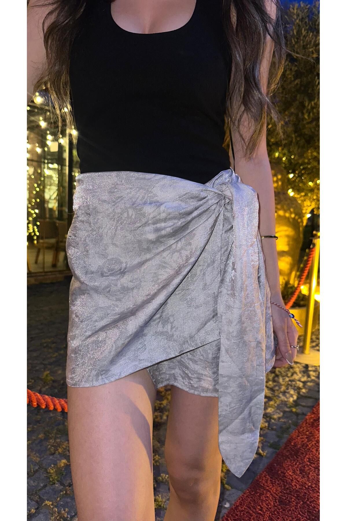 MODA PARLAK YANDAN BAĞLAMALI ETEK