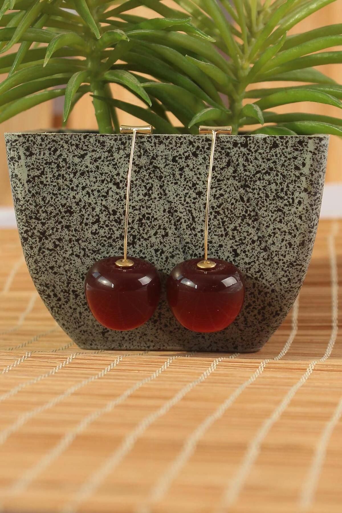 ENSEA Gold Renk Kiraz Model Kadın Küpe