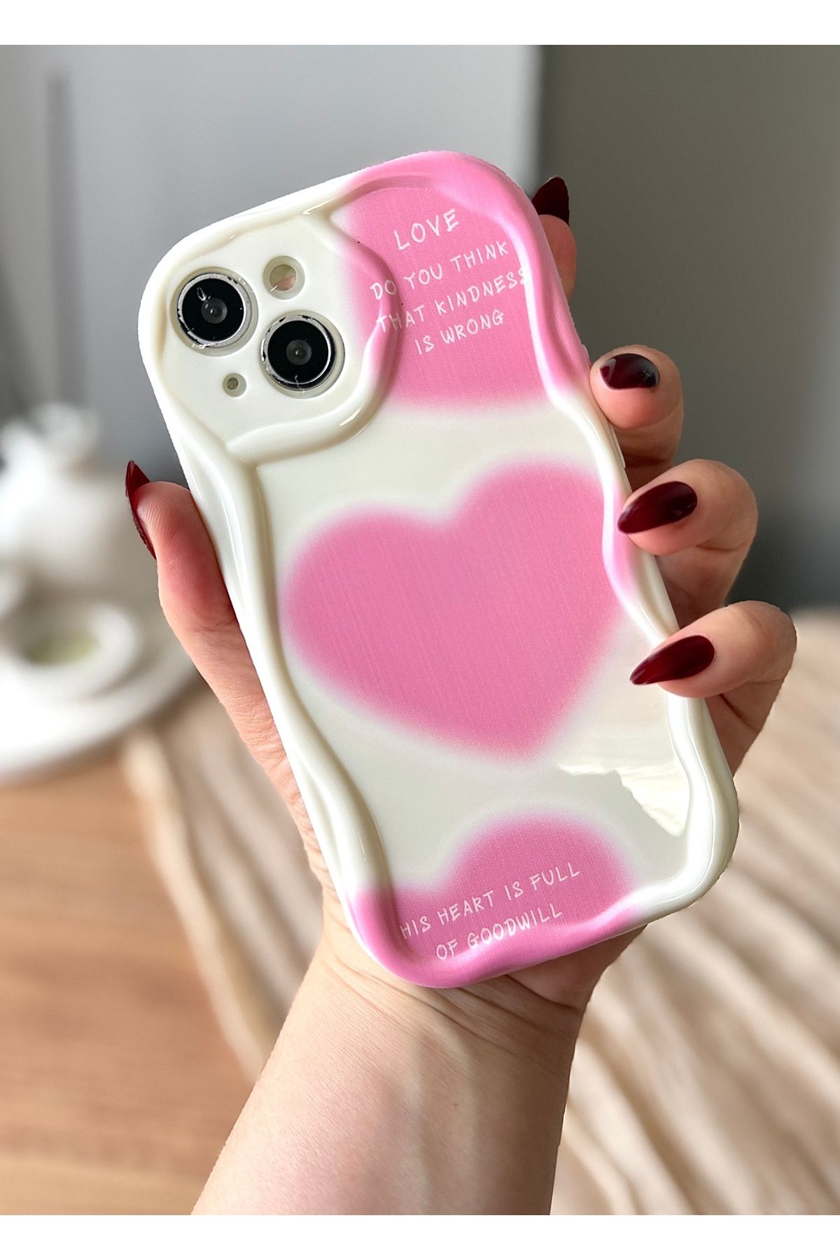 MirazTasarim IPHONE 15 KALP DESENLİ KREM RENK KILIF