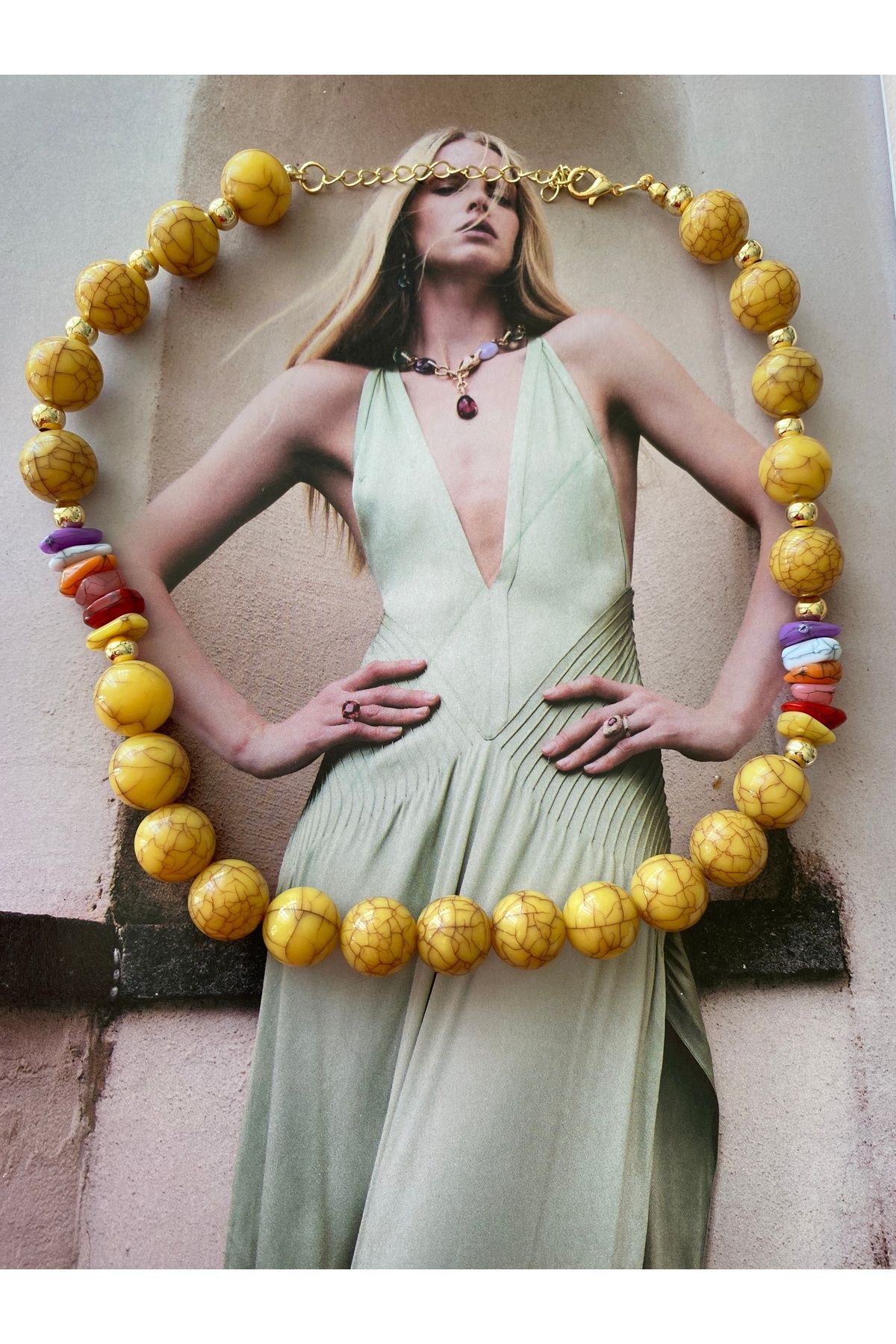 Pinery Jewels Sarı İri Boncuklu Yazlık Kadın Kolye – Modern ve Şık Tasarım