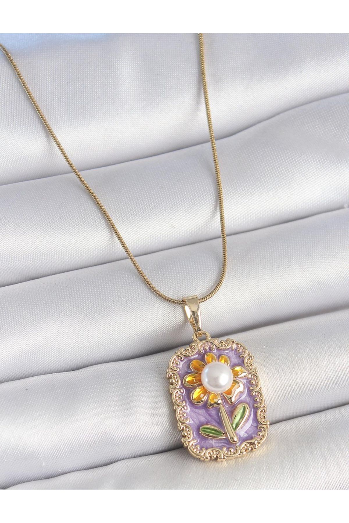 BEYZA BOYRAZ ACCESSORIES Portre Model Çelik Kolye