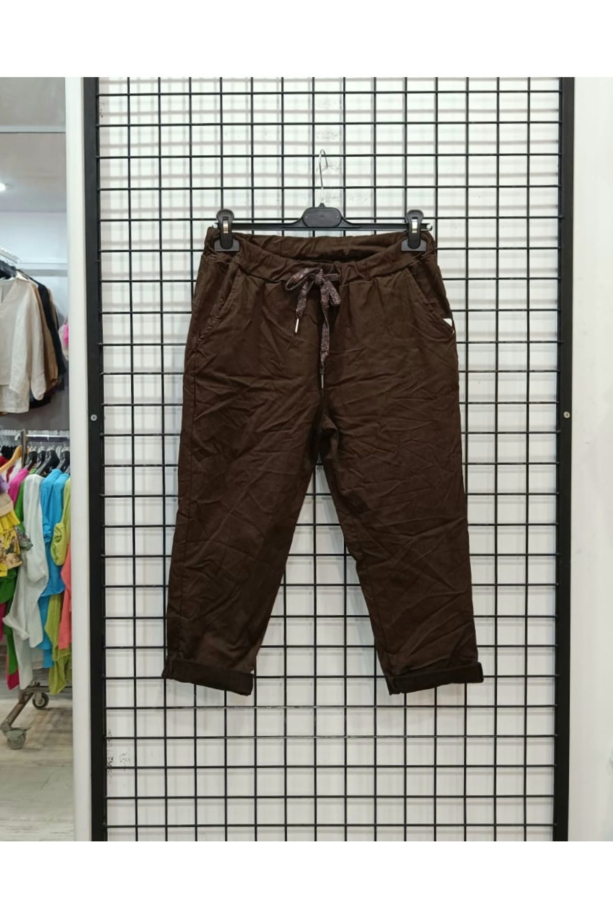Butik Şans Lastikli Bel Cep Detaylı Esnek Yapılı İtalyan Kapri