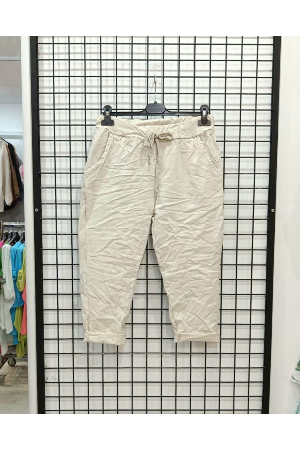 Butik Şans Lastikli Bel Cep Detaylı Esnek Yapılı İtalyan Kapri