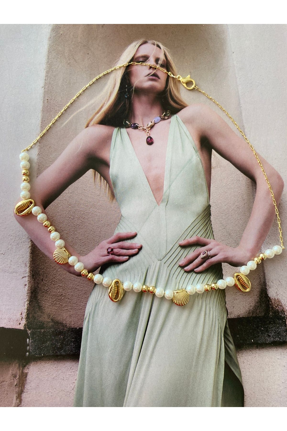 Pinery Jewels Deniz Kabuğu Yazlık Kadın Kolye – Modern ve Şık Tasarım