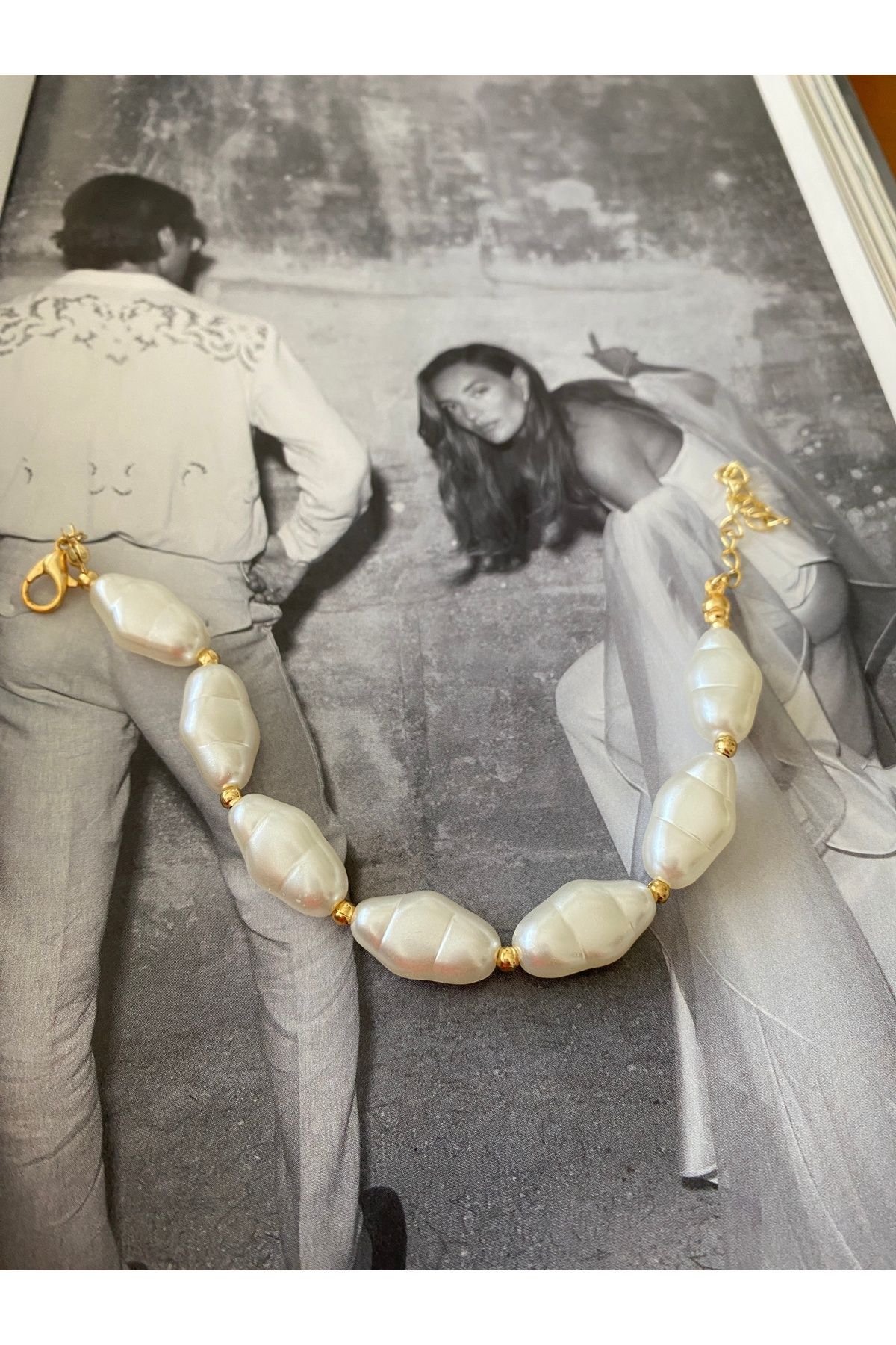 Pinery Jewels İncili Kadın Bileklik – Modern ve Şık Tasarım