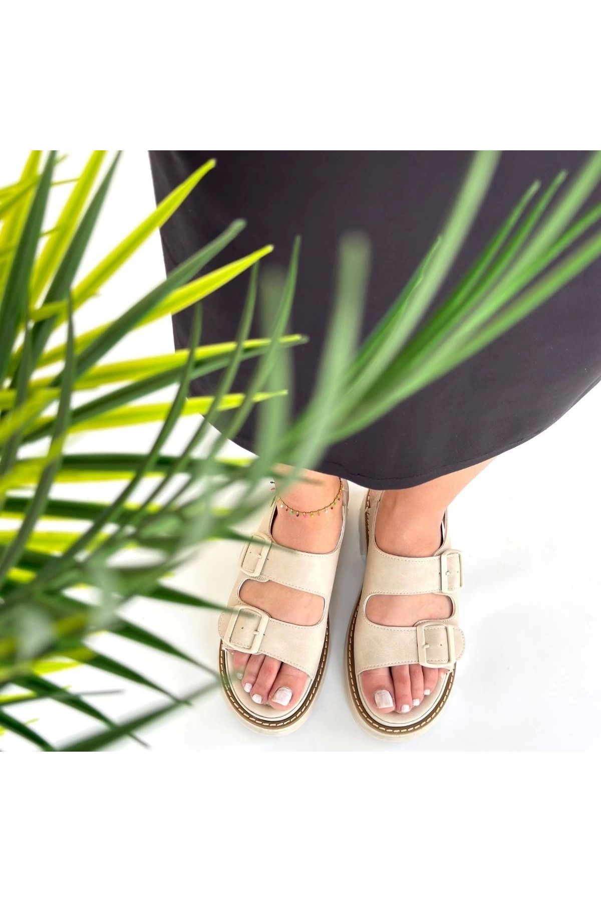 ZORM Modern Bej Nubuk Sandalet