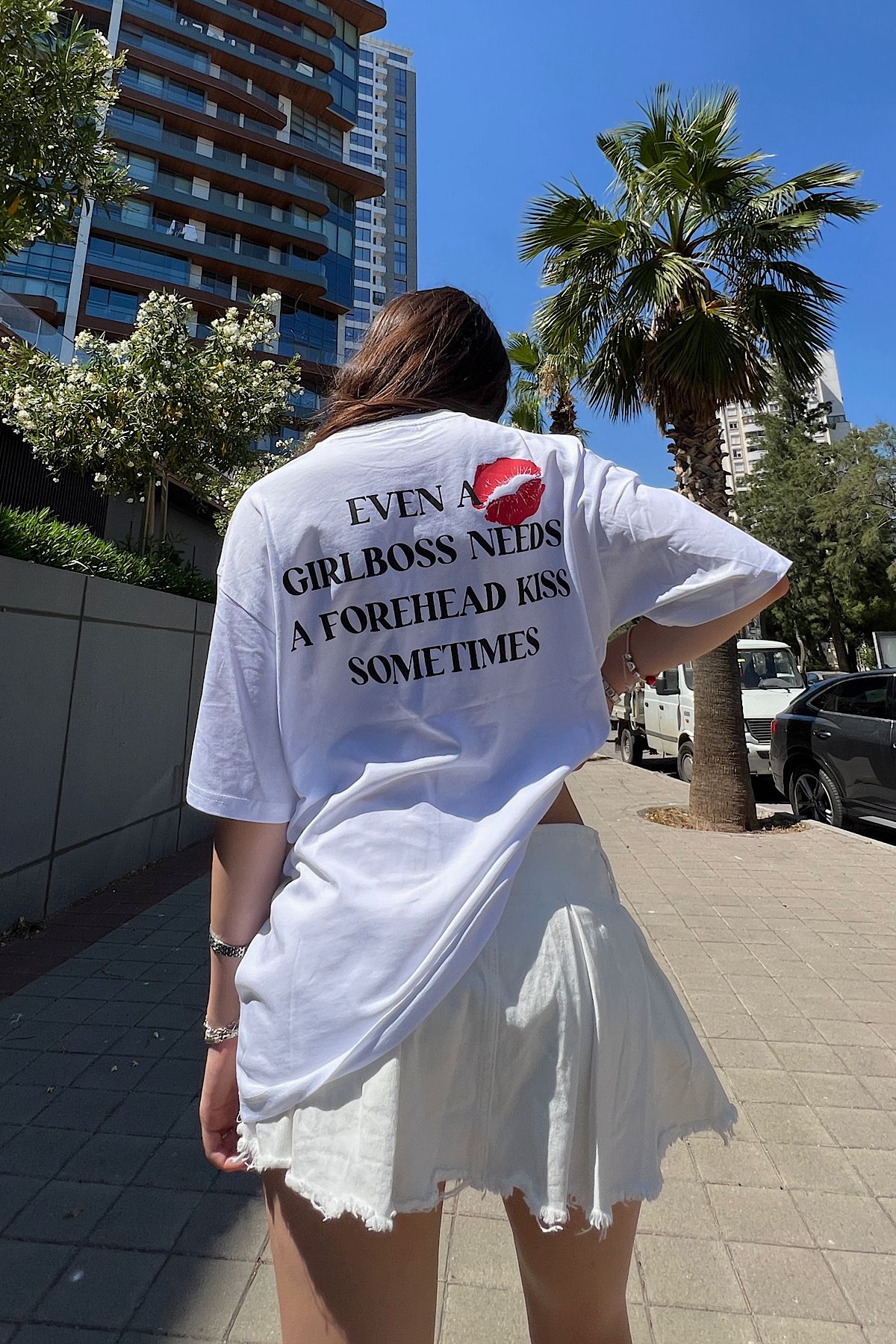 THE BASIC THINGS Baskılı oversize t-shirt