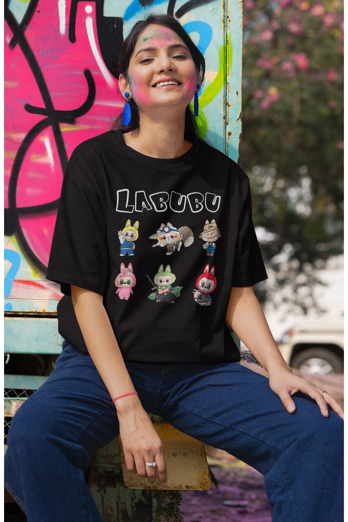 Fuddy Moda Unisex Labubu Karakterleri Baskılı T-shirt, Oversize Peluş Oyuncak Temalı Bisiklet Yaka Tişört