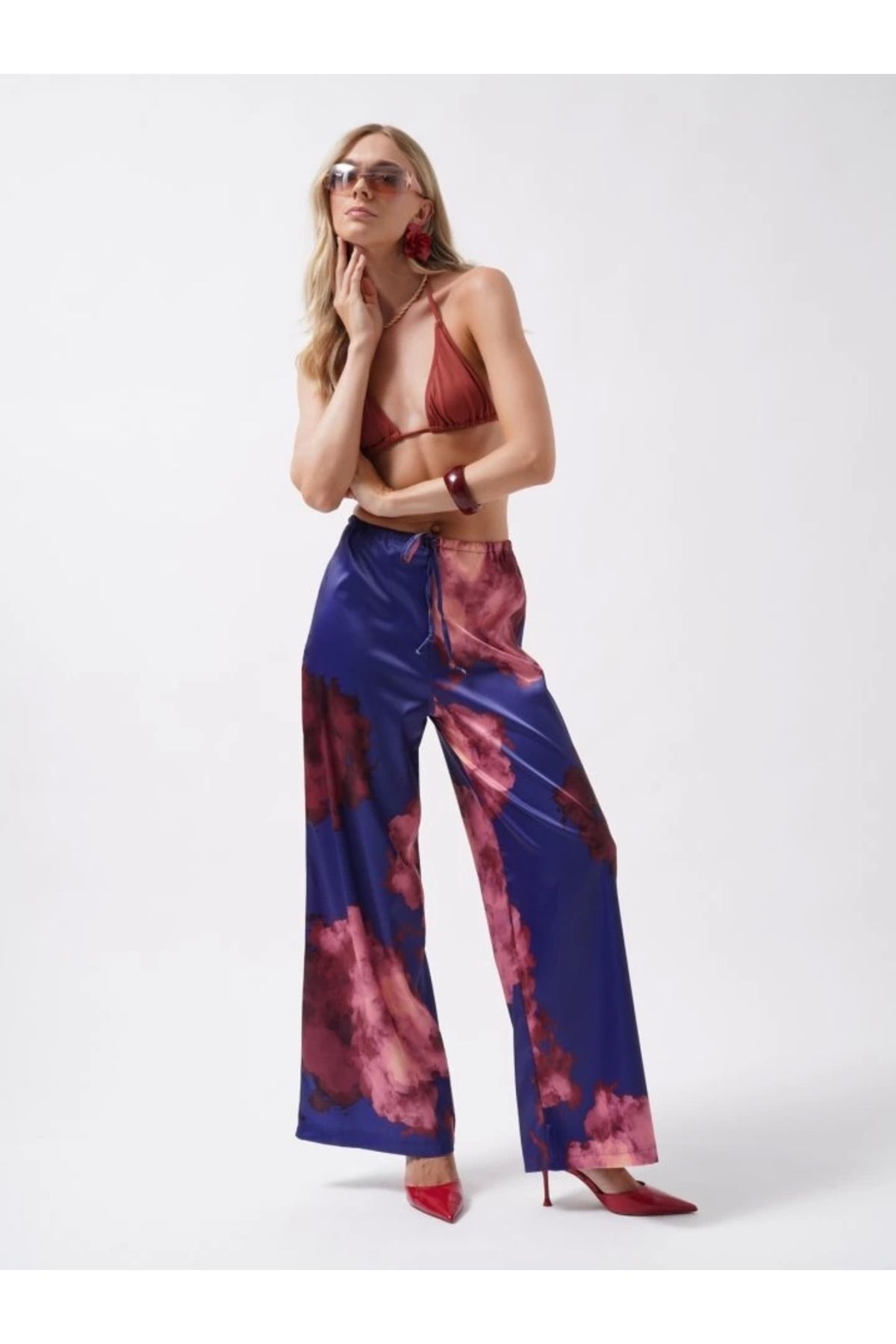 Butik Bel Lastikli Desenli Saten Pantolon
