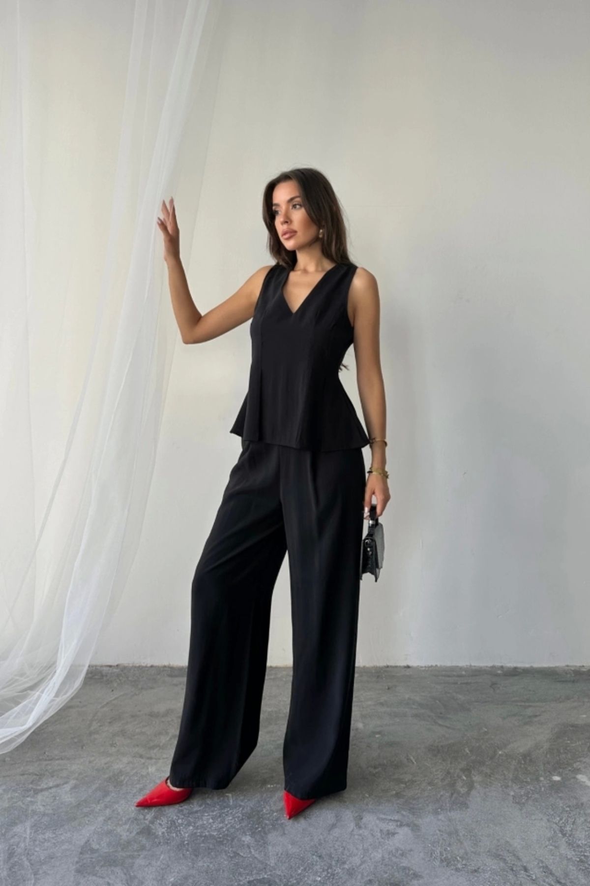 Butik V YAKA KOLSUZ BLUZ - PANTOLON TAKIM MODAL KUMAŞ - Siyah