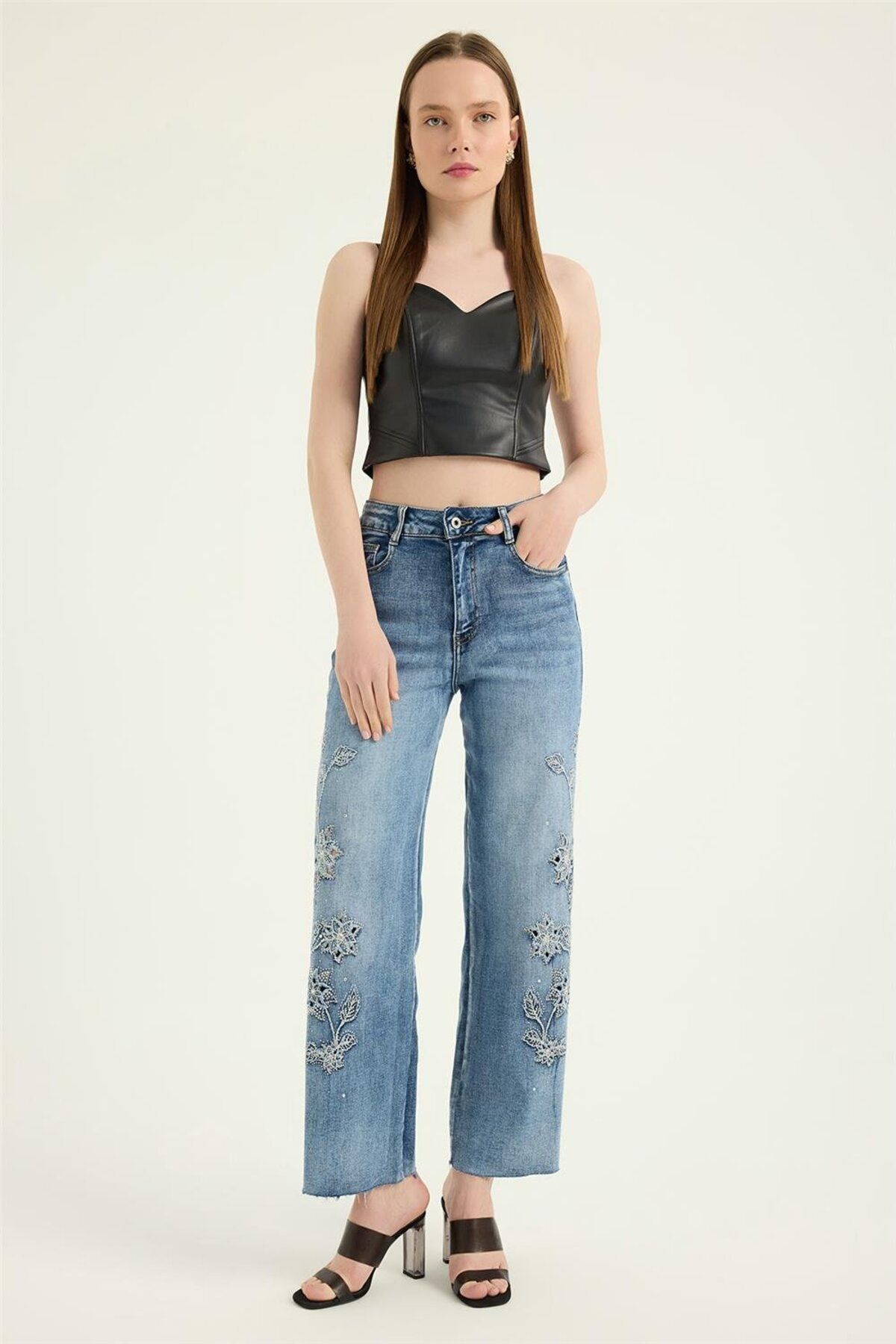 HomeStore Taşlı Jean Pantolon
