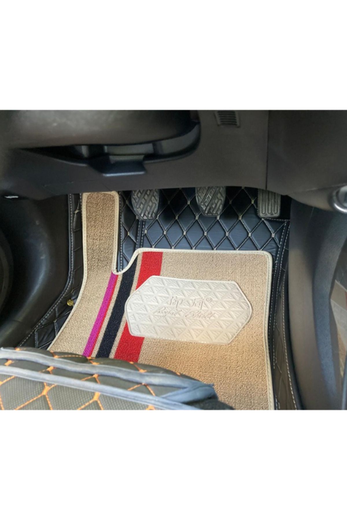 8D Nissan Juke 2011-2019 Arası Aracına Özel 8d Çift Katmanlı Havuzlu Paspas Takımı (Siyah)
