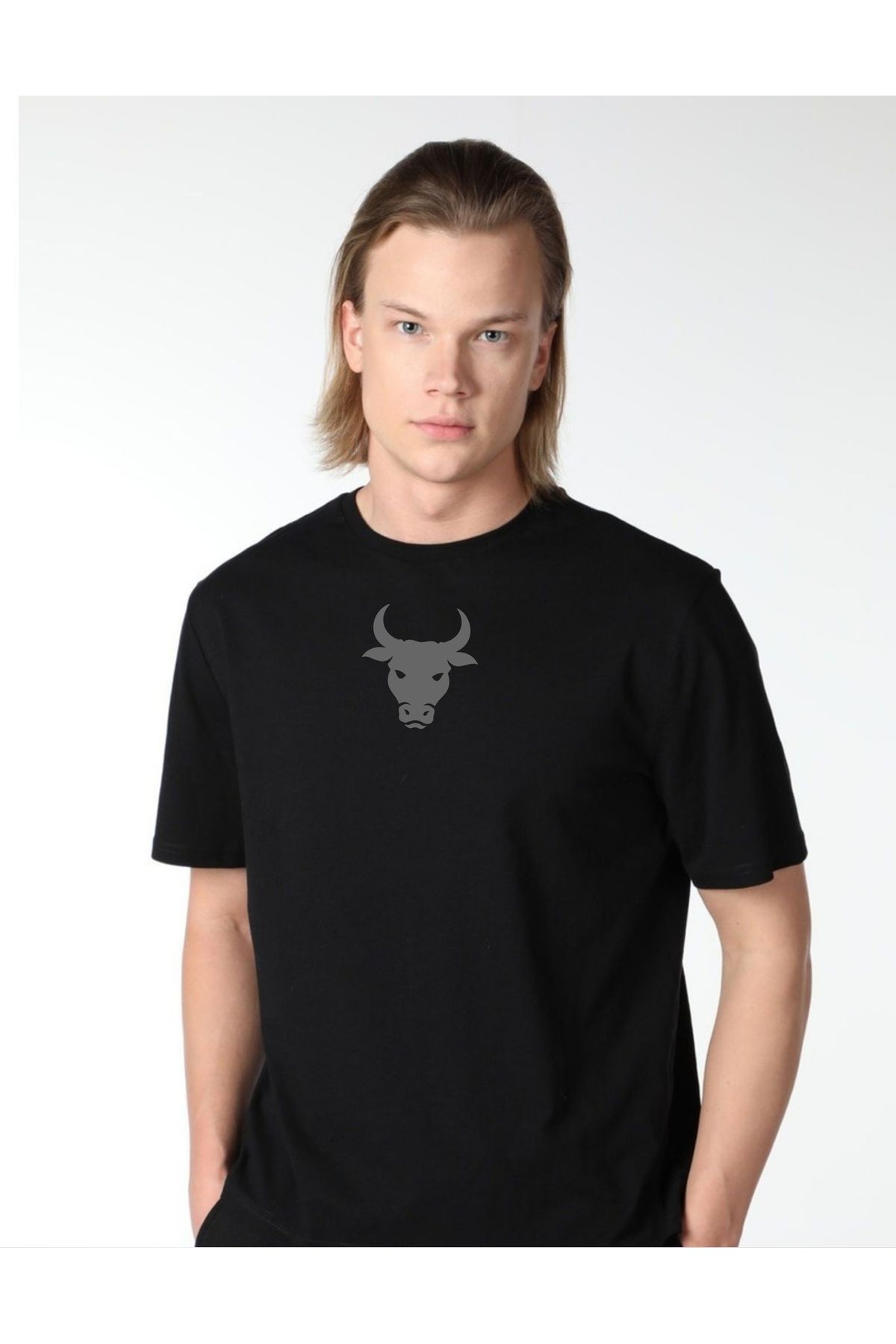 A&B STORES Siyah Sırt Baskılı Boğa Figürlü Erkek Kısa Kollu Bisiklet Yaka Siyah T-Shirt