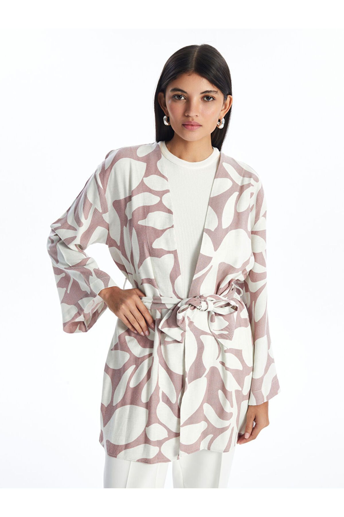 LC Waikiki LCW Şal Yaka Desenli Uzun Kollu Oversize Keten Karışımlı Kadın Kimono