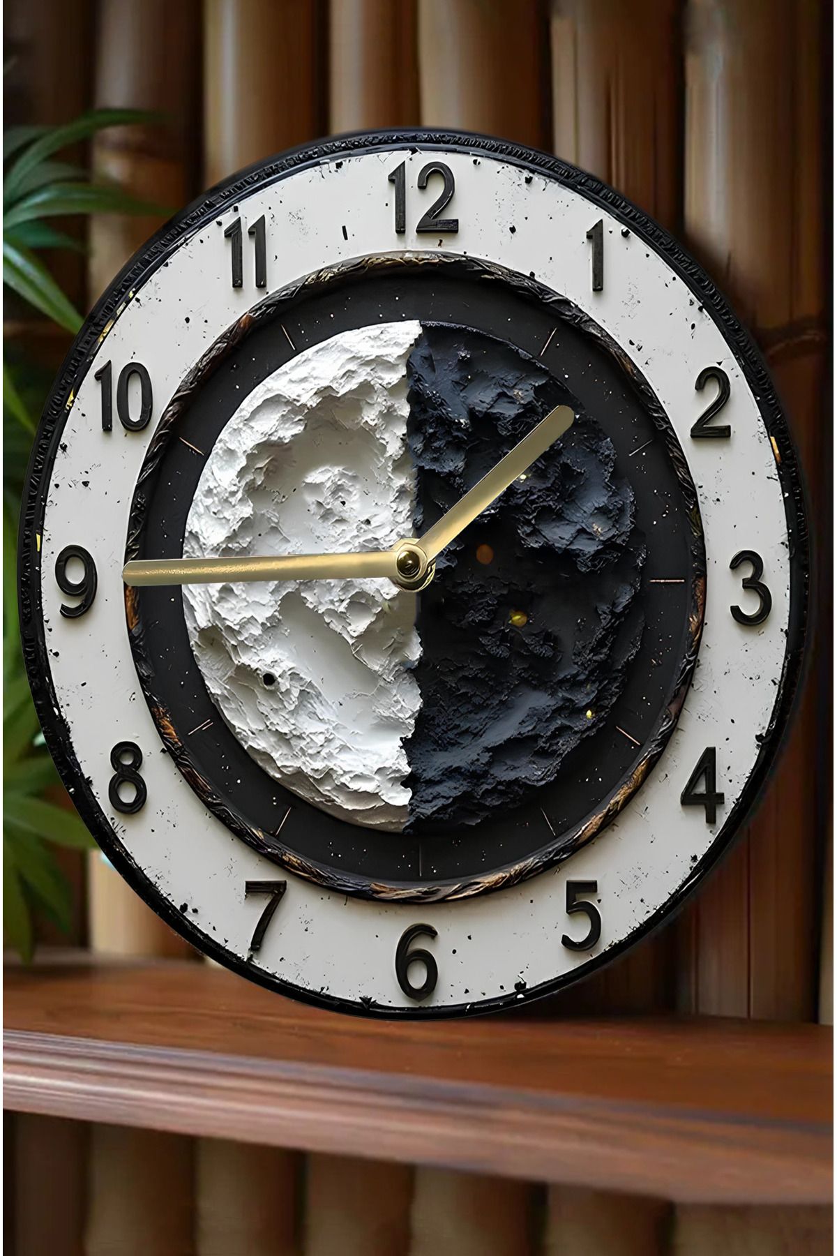 kutuTR 🌓 Ay Yüzeyi Tasarımlı 3D Görünümlü MDF Duvar Saati (33 cm) sdw300