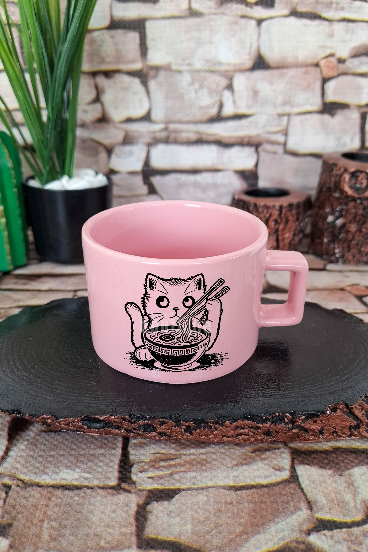 qoeuyl boutique Ramen Siyah Çizim Kedi Baskılı Japon Anime Manga Sanatı Kare Kulplu Fincan Pembe Kupa Bardak
