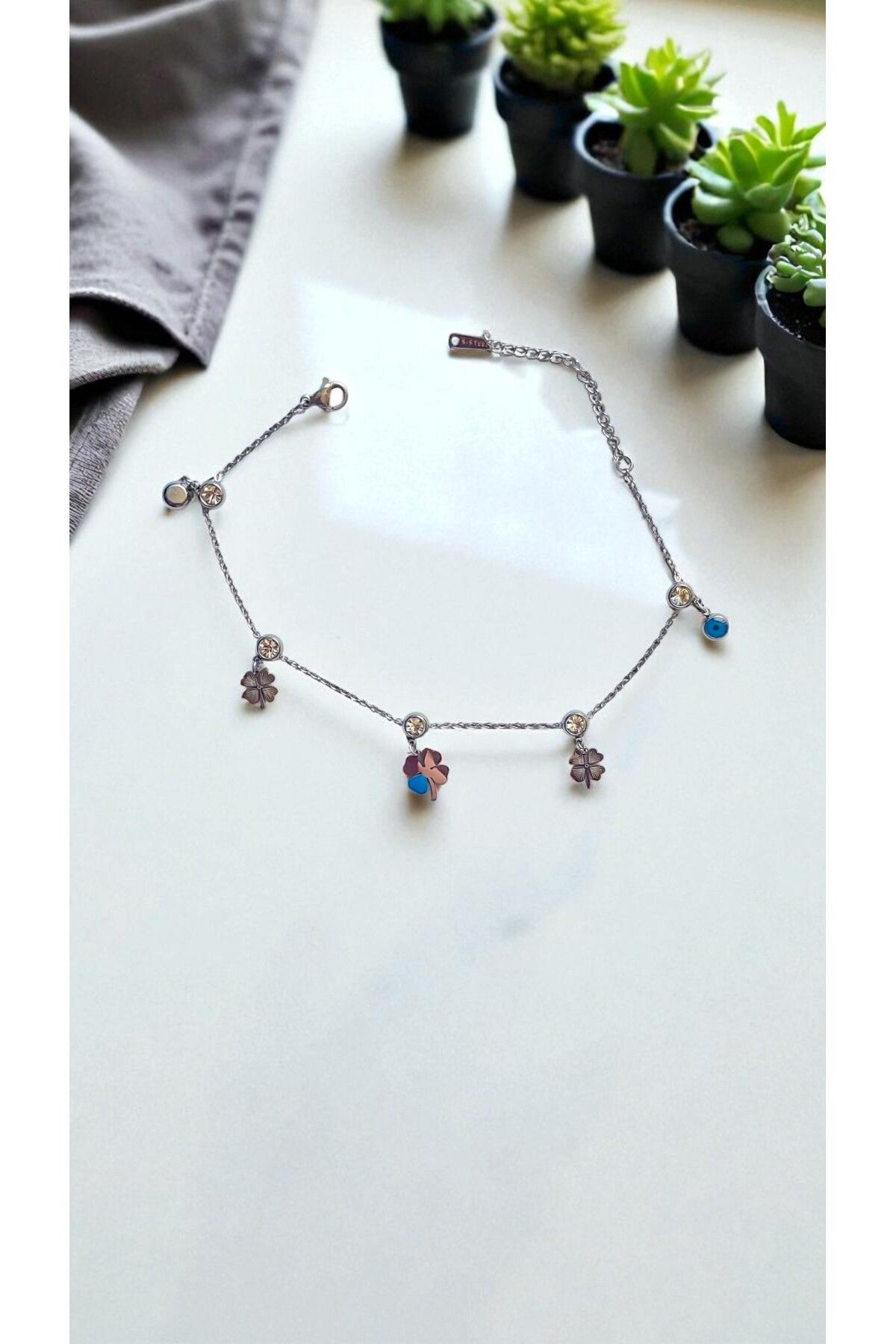 NOVA JEWELLERY Yonca Detaylı Zirkon Taşlı Paslanmaz Çelik Halhal