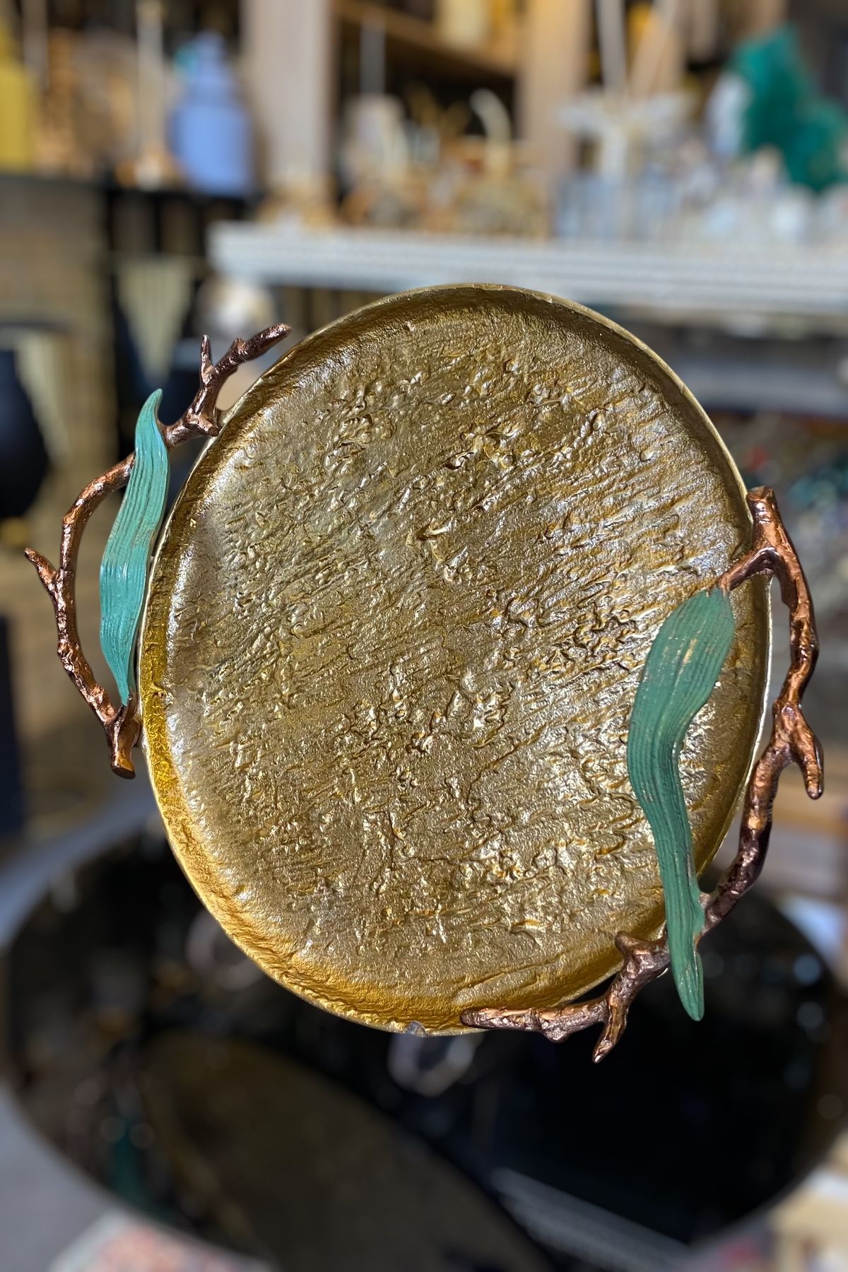 LEMİ DEKORASYON Döküm Yaprak Detaylı Bronz Dekoratif Tepsi 40 Cm