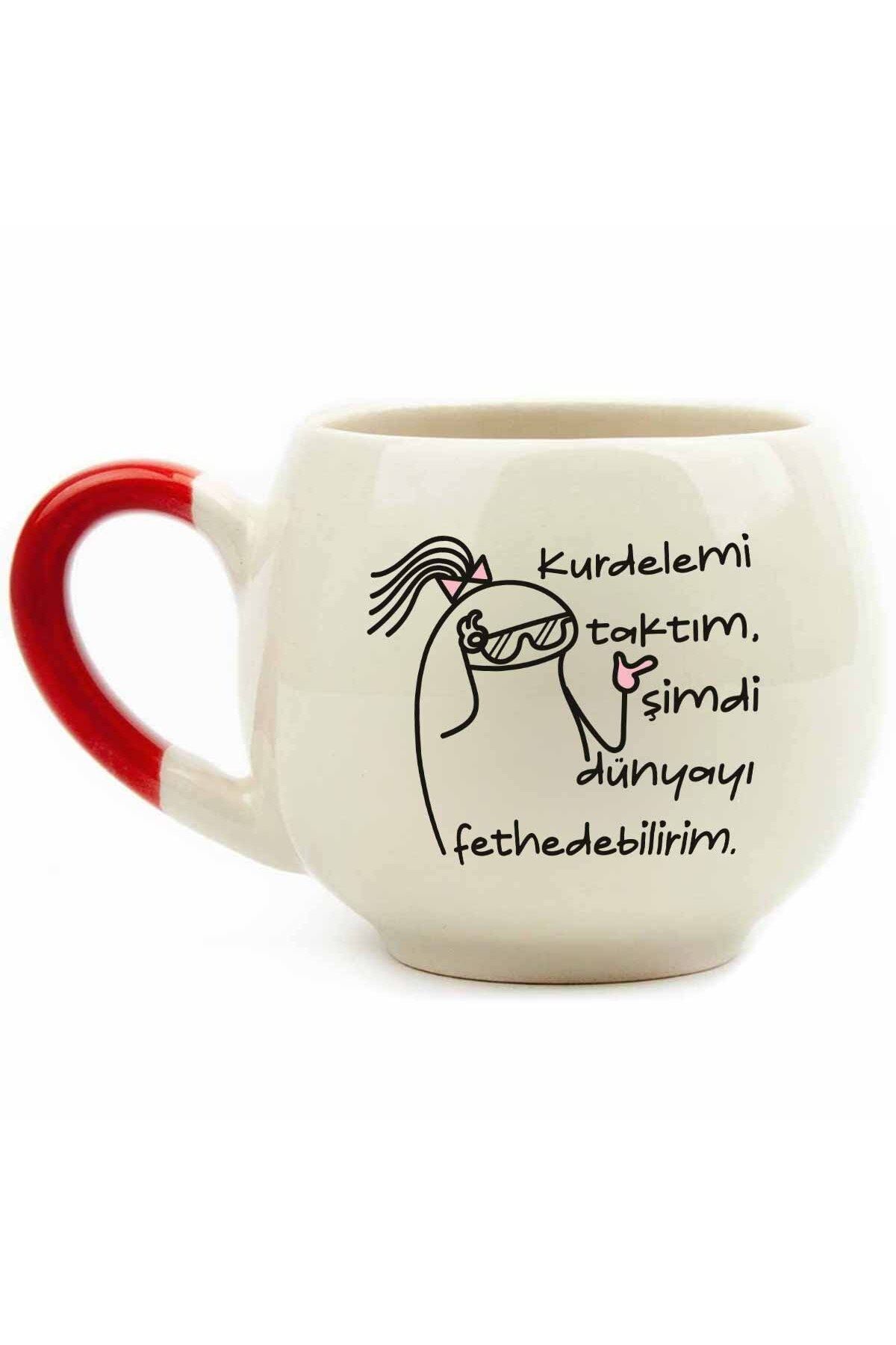 PALTO TASARIM Kurdelemi Taktım, Artık Dünyayı Fethedebilirim. Krem Parlak Balon Kupa - Hediyelik Kupa Fincan Mug