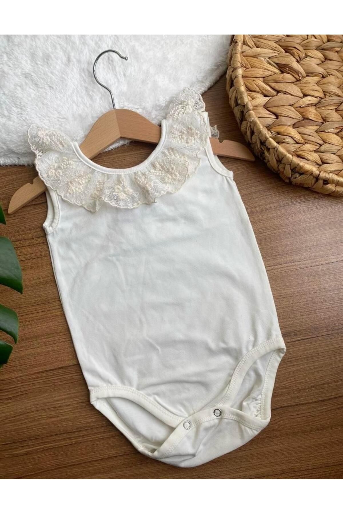 ArdenKids Krem Dantel Yaka Bebek Zıbın