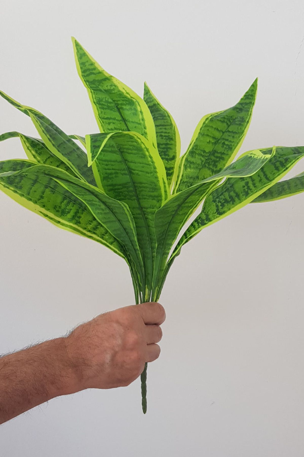 adresiburasi Yapay Bitki Tropikal Yaprak Buketi Yeşil 49 Cm.