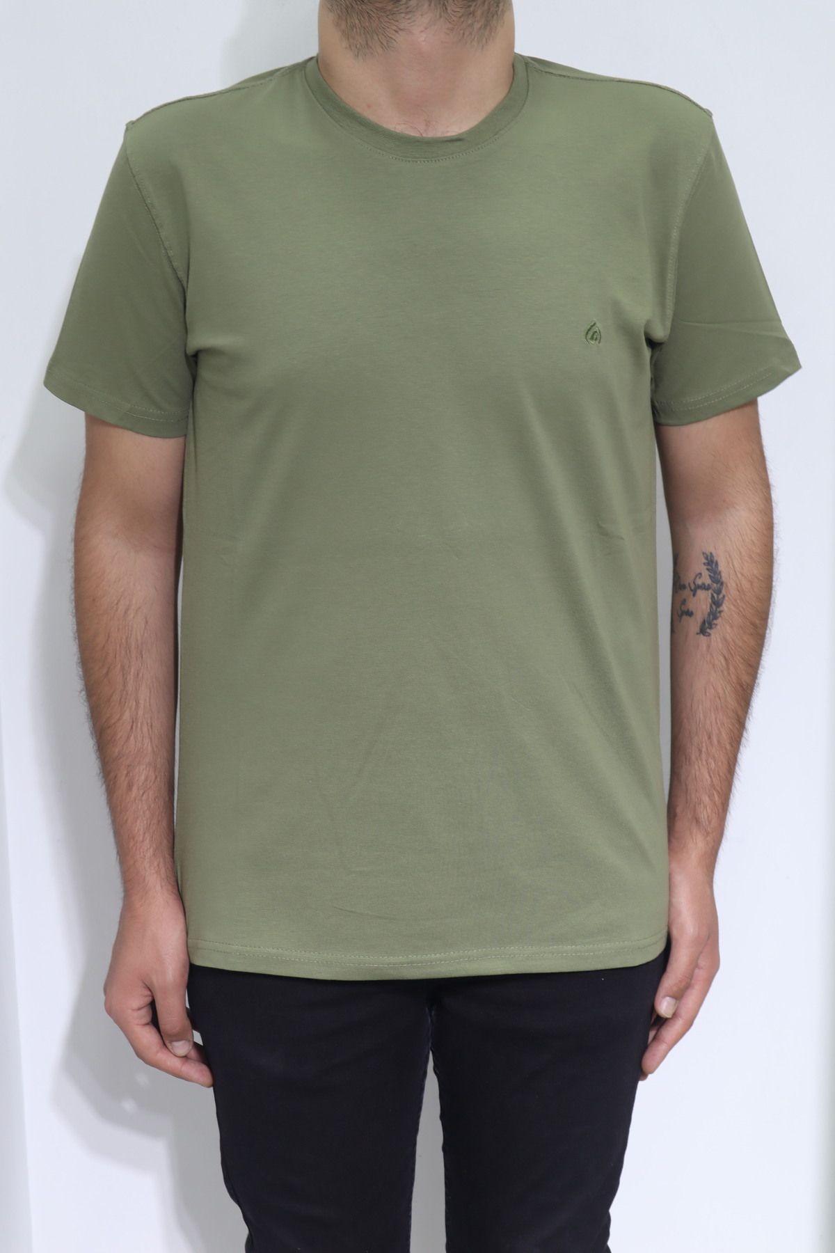 Özhürmet Triko DMC TEKSTİL Erkek Haki Yeşil Düz Spor Kesim Normal Kalıp Bisiklet Yaka T-Shirt