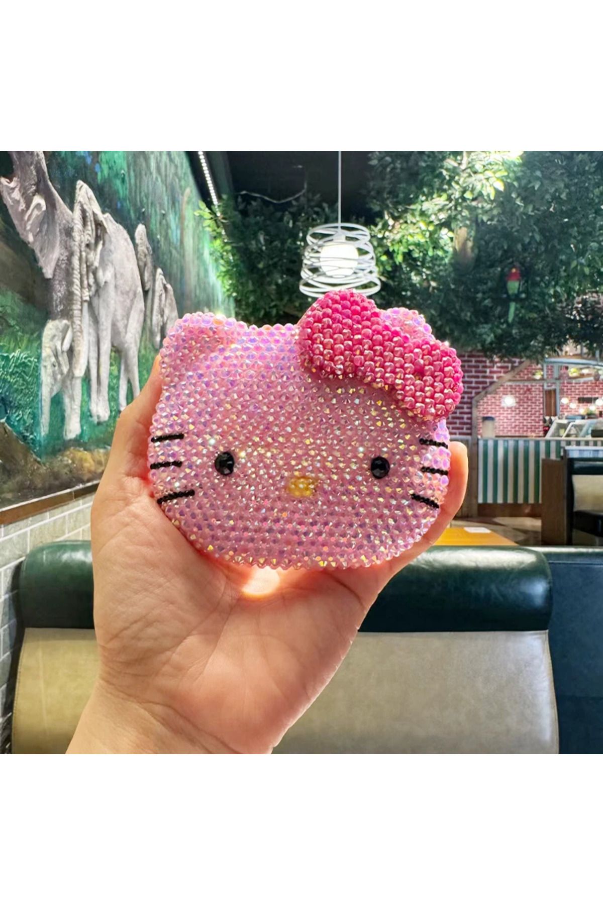Miniso-A 2024 New Hello Kitty Shiny Sticking Diamond Makeup Mirror Cartoon Lovely Mini Mirrors And Combs C. 1