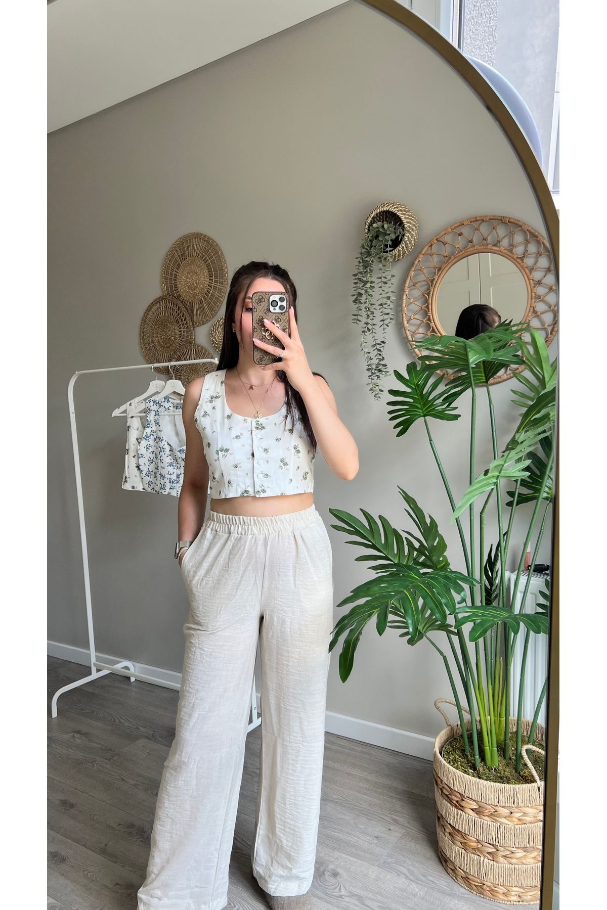 ASEL ÇANKAYA BUTİK Çiçek Desenli Keten Crop Yelek