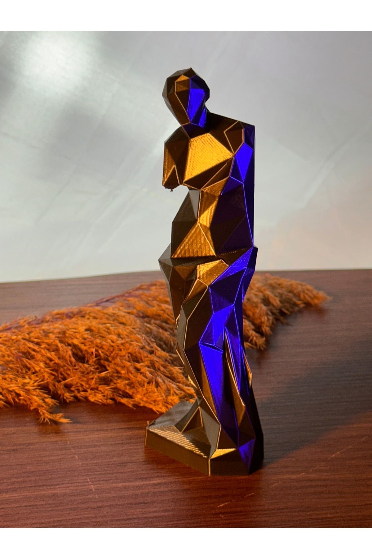 Elioure Şık Bronz Venüs Heykeli - Dekoratif, 14 cm, Zarif Ev ve Ofis Süslemesi