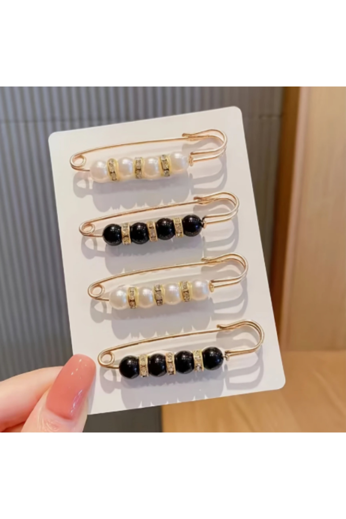 BLOG 4’lü Pantolon Bel Daraltma İğnesi – Gold Renk, Pratik Kemer Aparatı, Ayarlanabilir İğne Seti