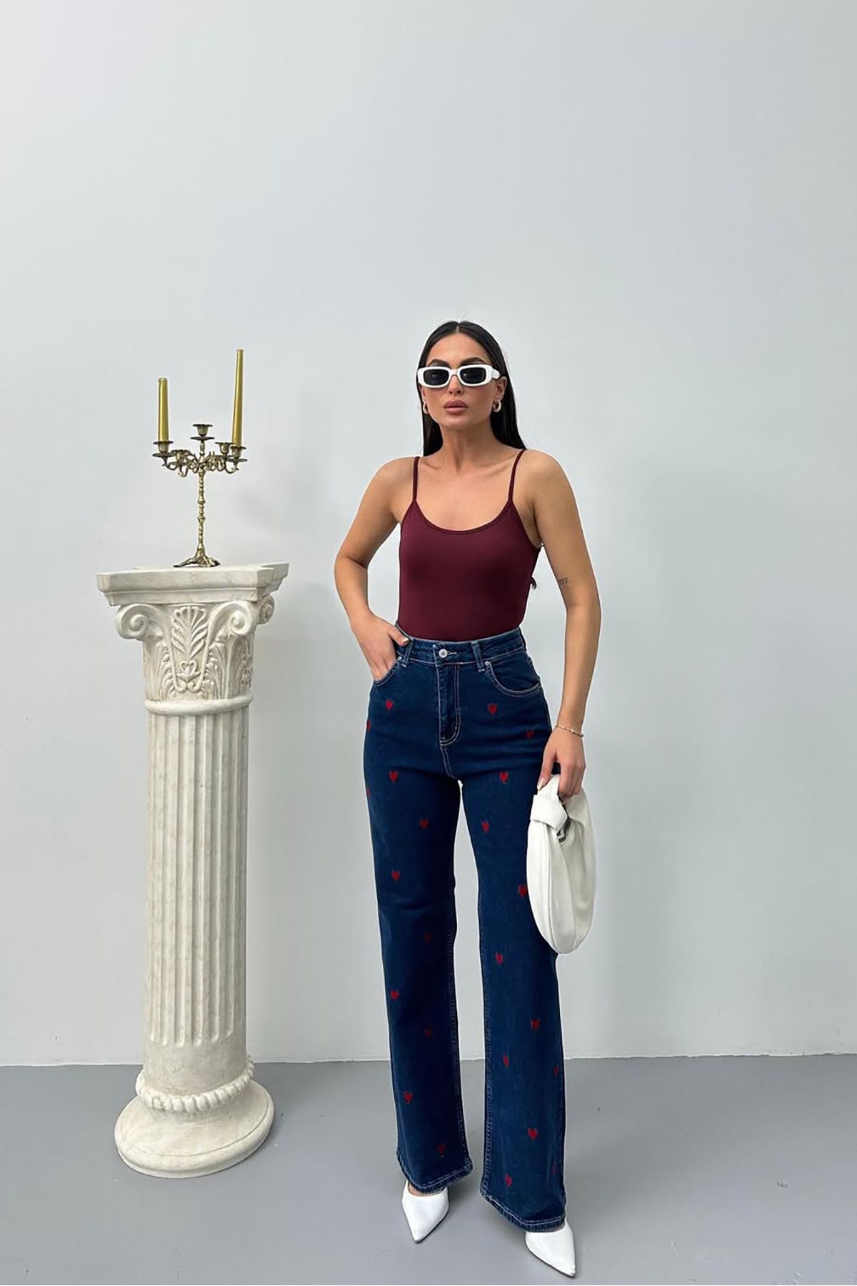 Neşeli Butik kadın lacivert kalp nakışlı jean NBNP004