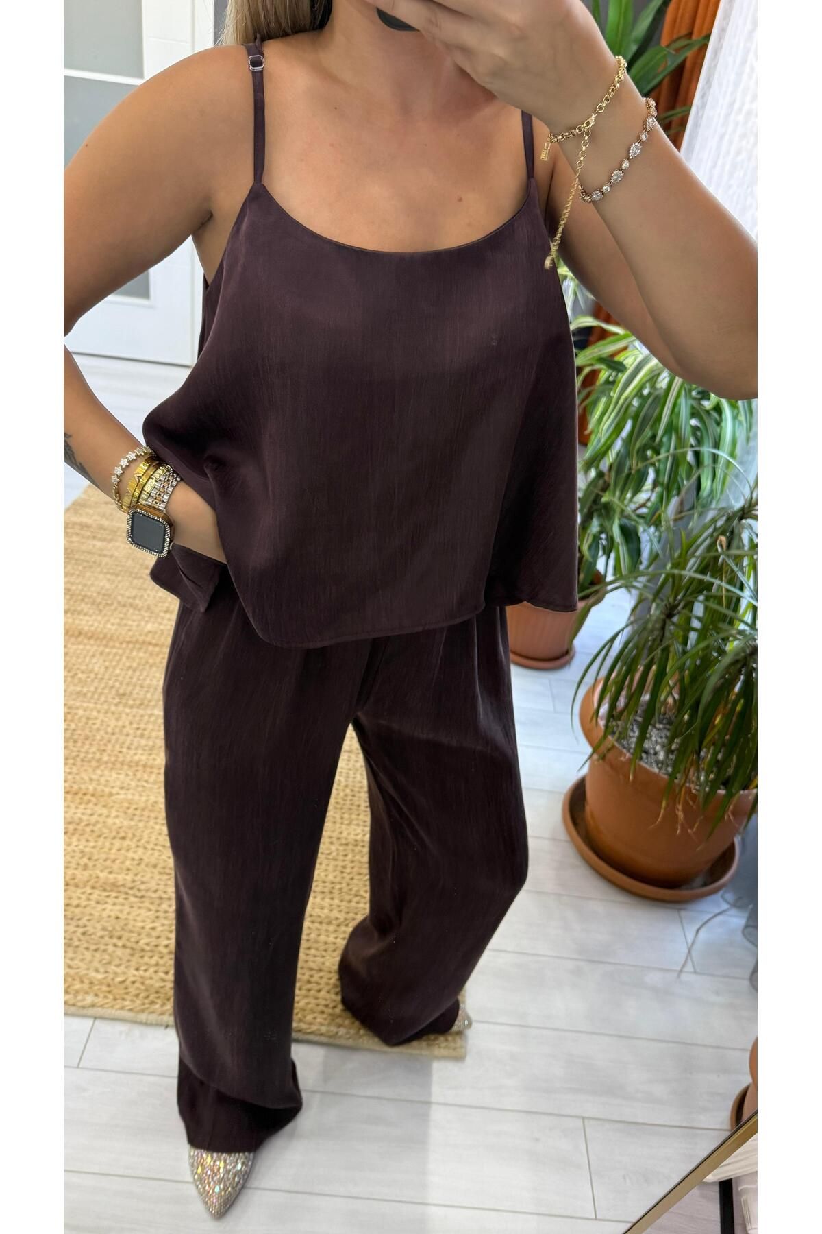SEVİNÇ GÜNGÖR Askılı bluz pantalon takım