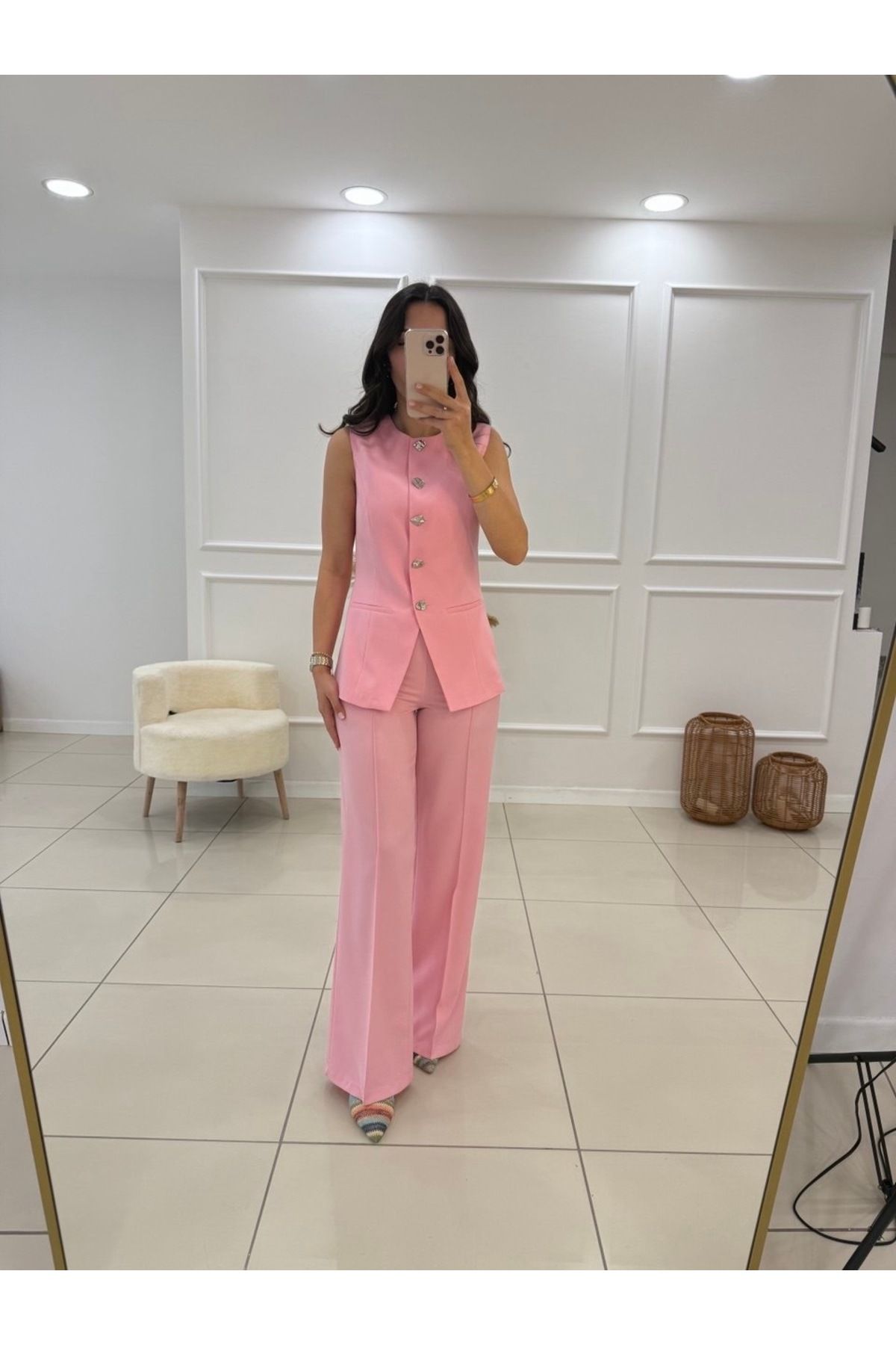 Butik Pembe Düğmeli Takım
