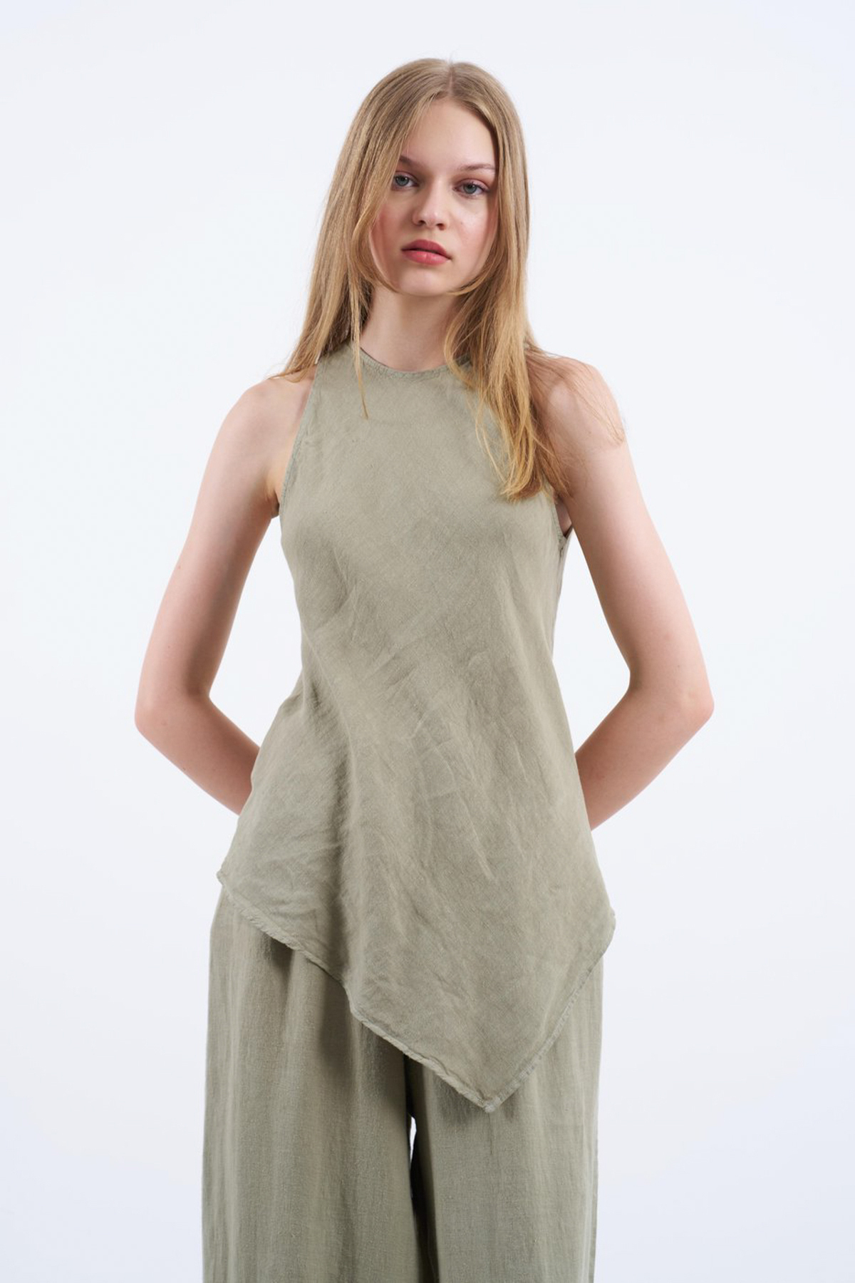 Trendyolmilla  Haki Kolsuz Bluz ve Pantolon Dokuma Alt - Üst Takım TWOSS25AU00121 - Görsel 2