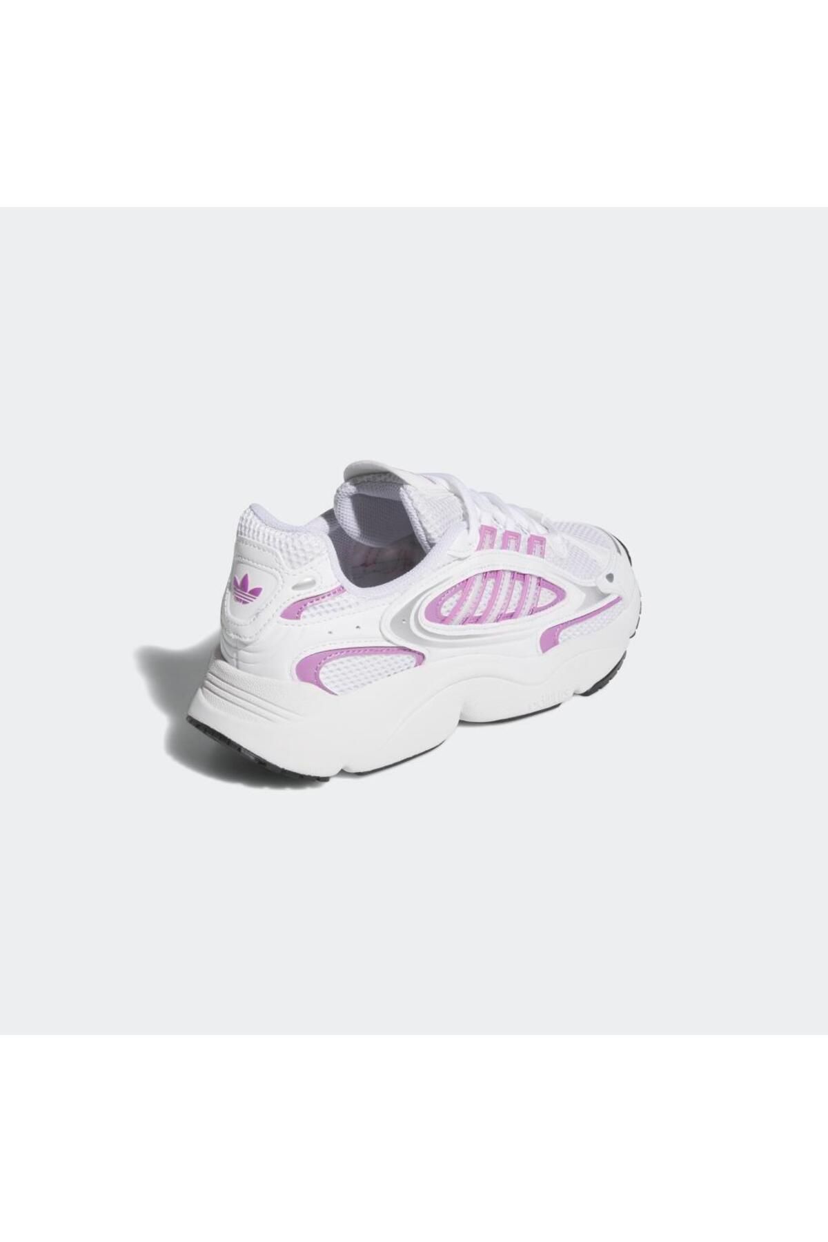 اسنیکر سفید زنانه کفش OZMILLEN W ورزشی IF9500 adidas