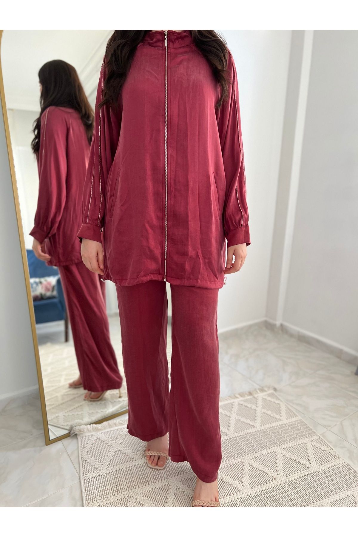 Butik Taş detaylı ipek Kupra takım