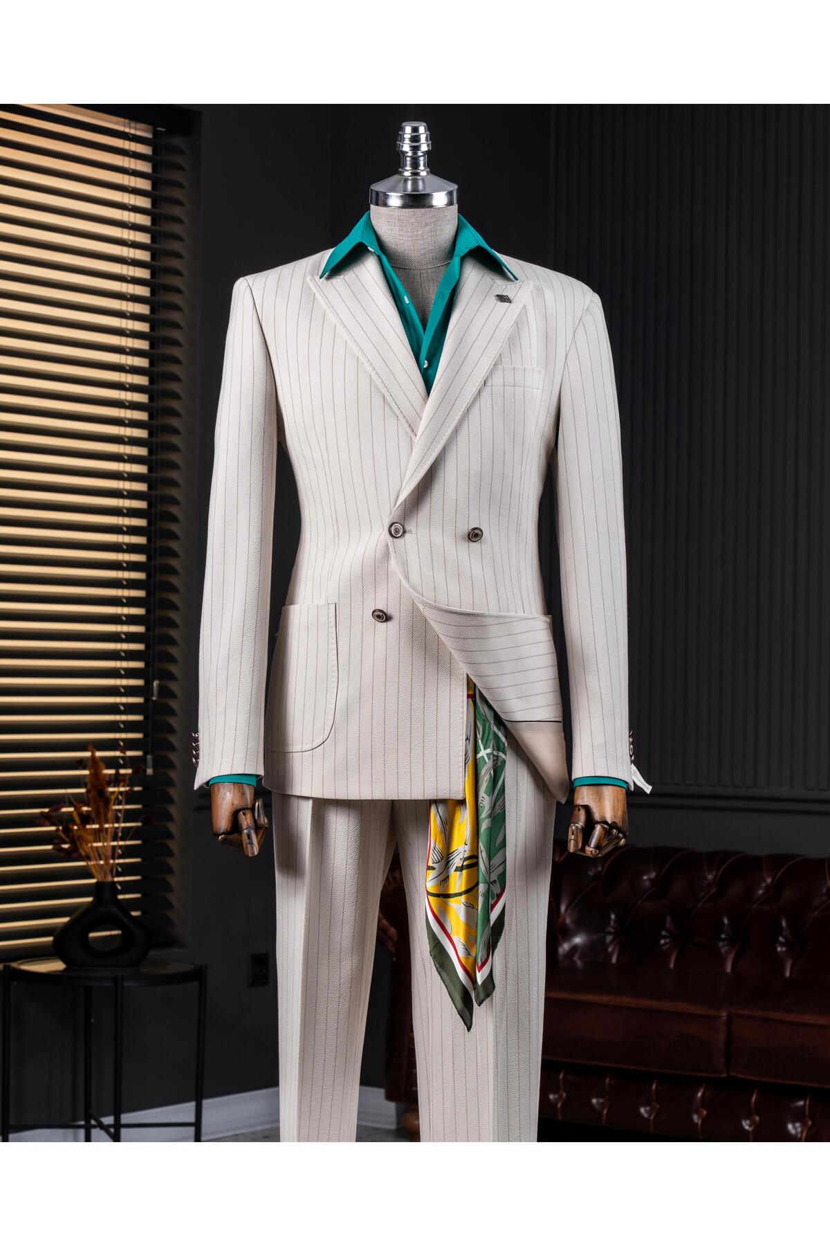 TerziAdemAltun Italian Style Slim Fit Seersucker Fabric Double Breasted Suit Beige T13872