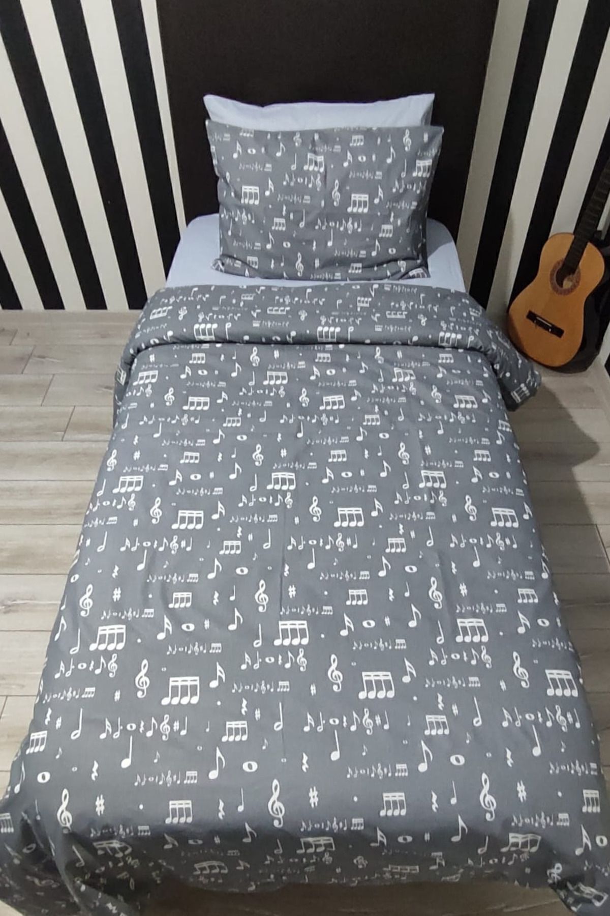 CANDAN ÇEYİZ Lastikli Çarşaflı Tek Kişilik Nevresim Takımı Notalı Gri fotoğrafı 4 (önizleme)