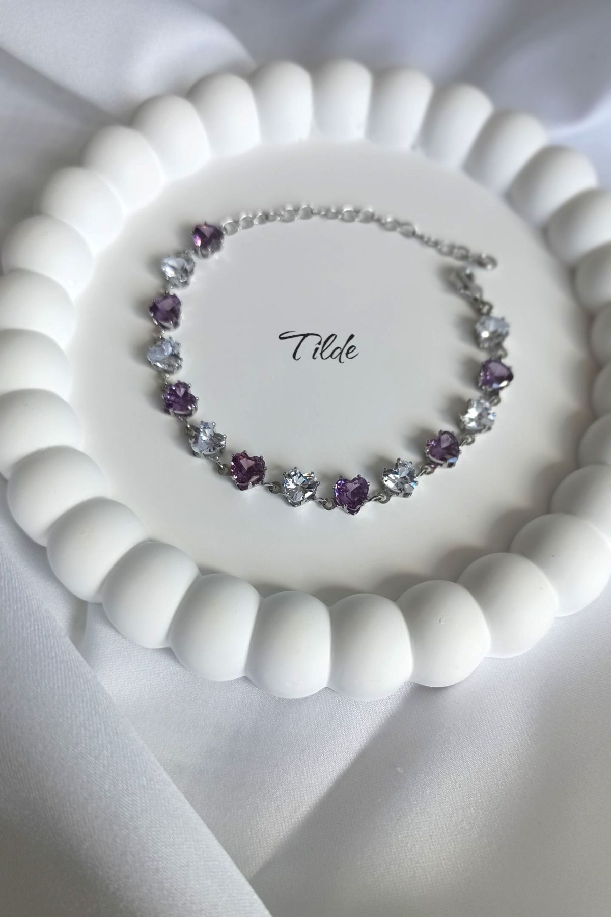 Tilde Kalpli Mor Ve Beyaz Taşlı VIP Bileklik 14+5 cm Zirkon Taşlı Çelik Kaplama Şık Bileklik