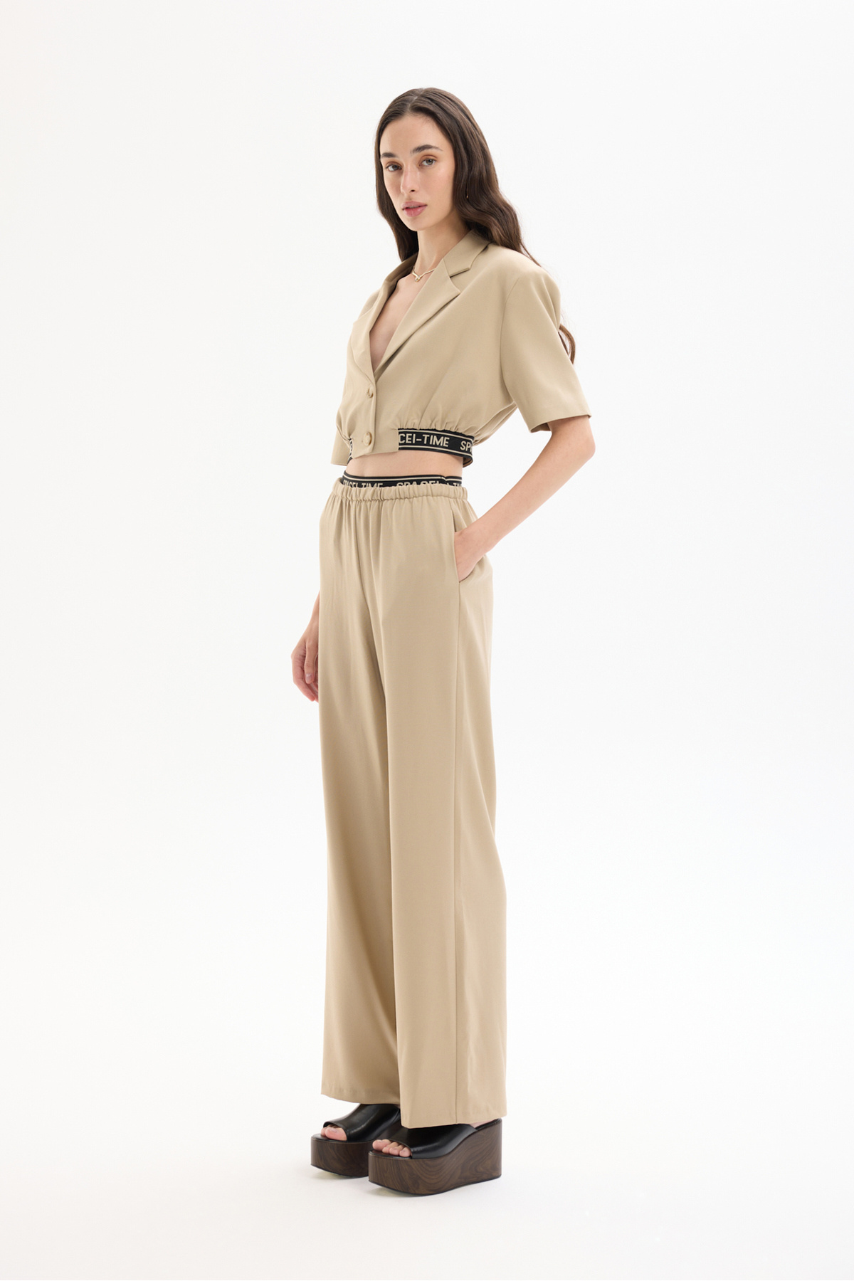 Quzu-Elastic Waist, Detailed Writing, Wide Leg Trousers Beige 3